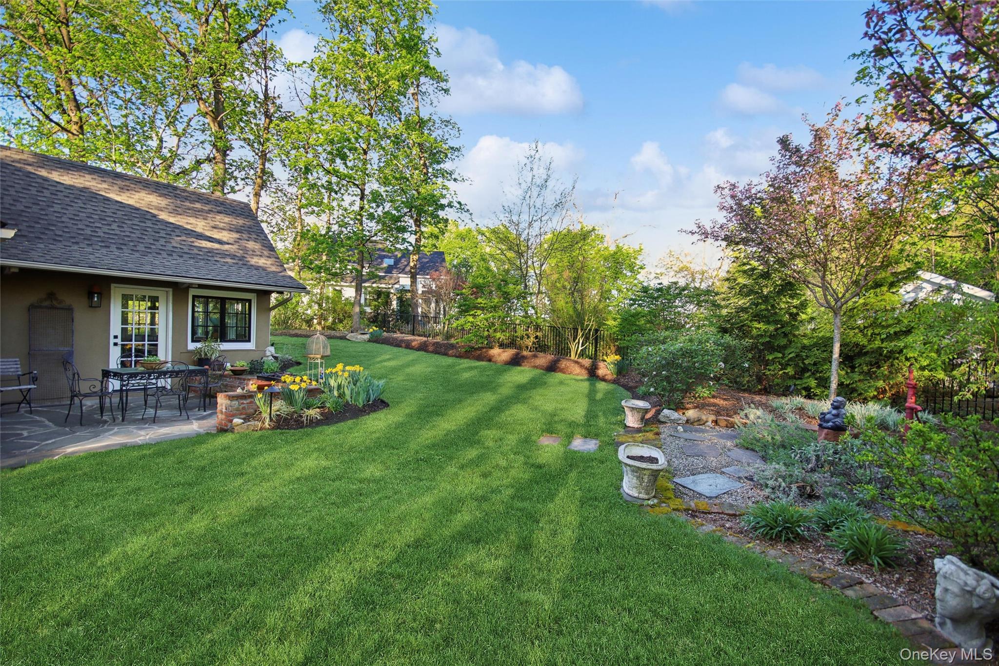 8 N Wodenethe Drive Property Photo 36