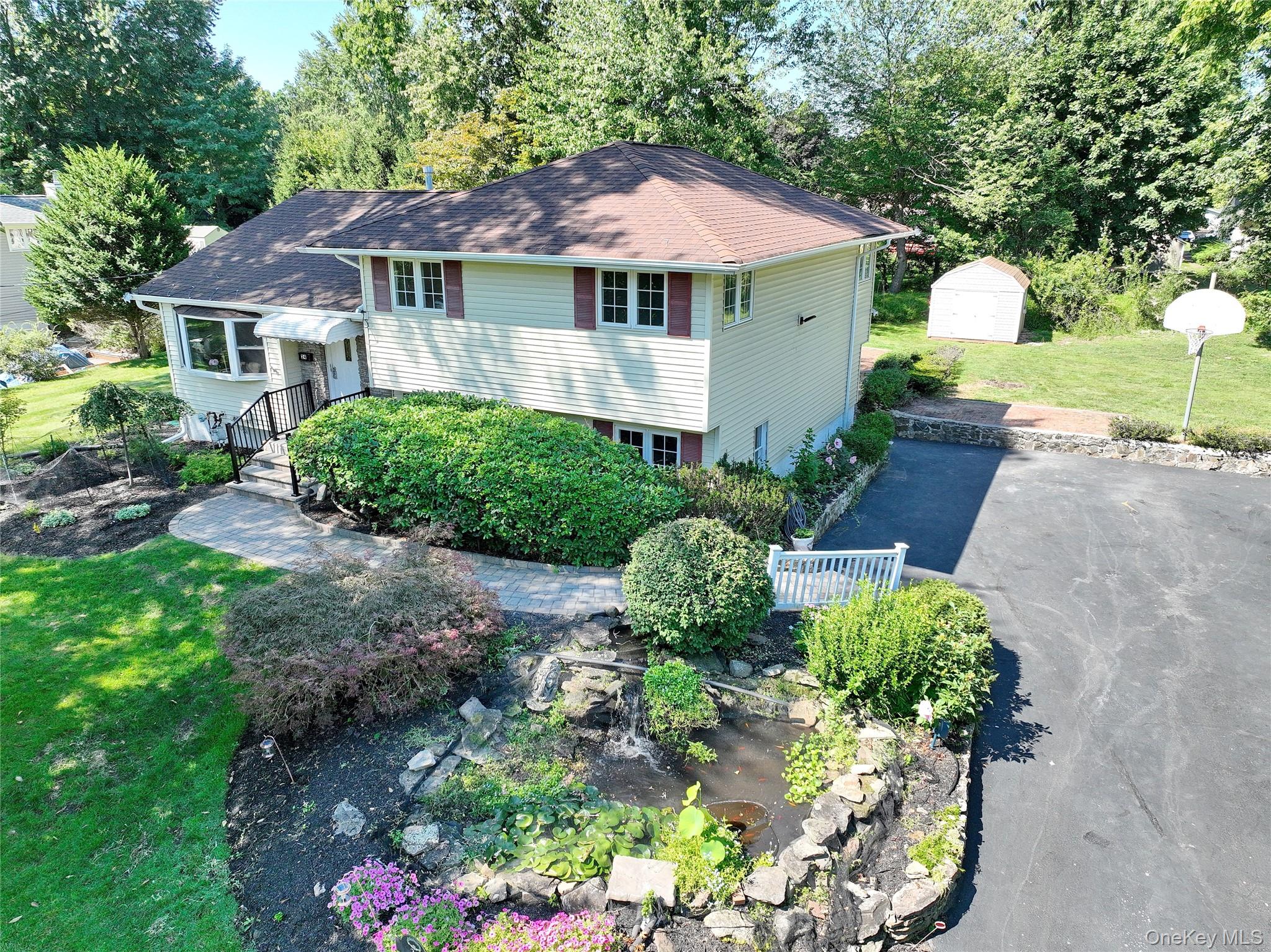 24 Scott Drive Property Photo 1
