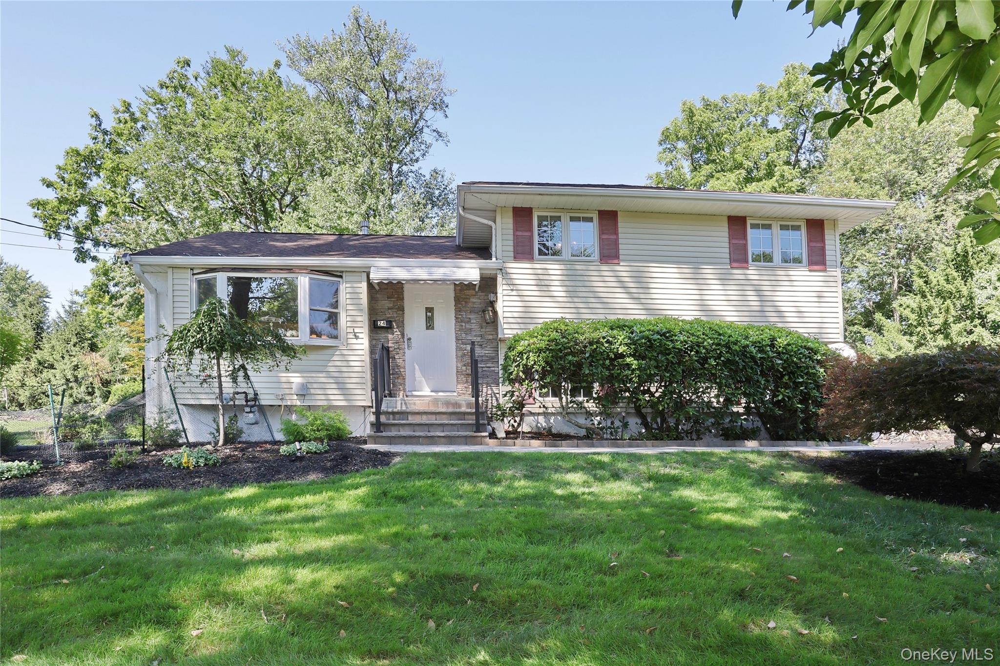 24 Scott Drive Property Photo 2