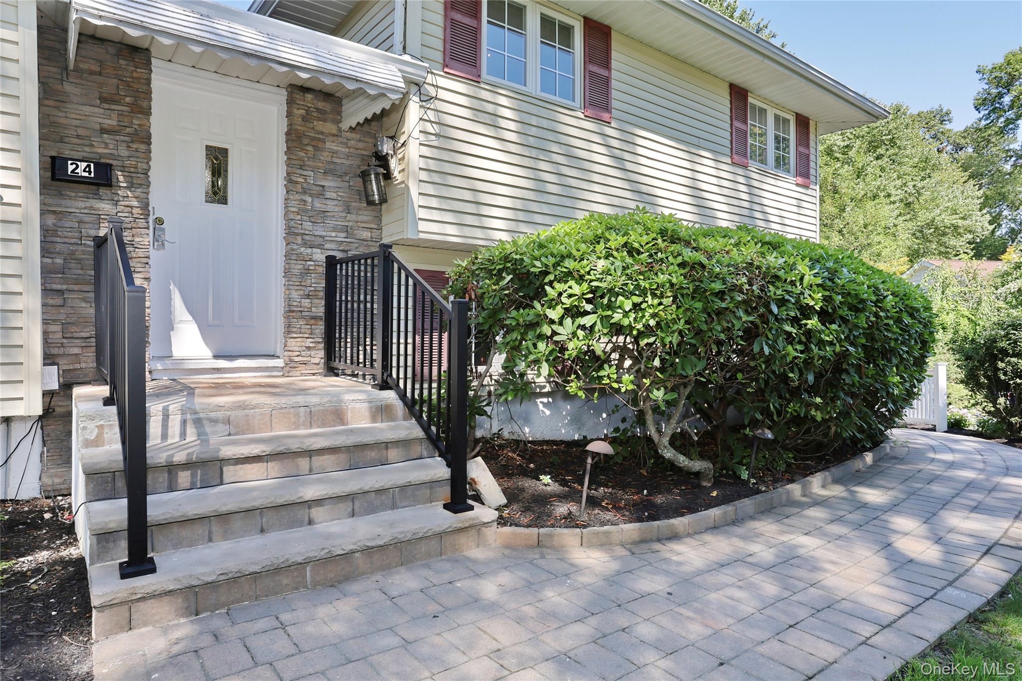 24 Scott Drive Property Photo 3