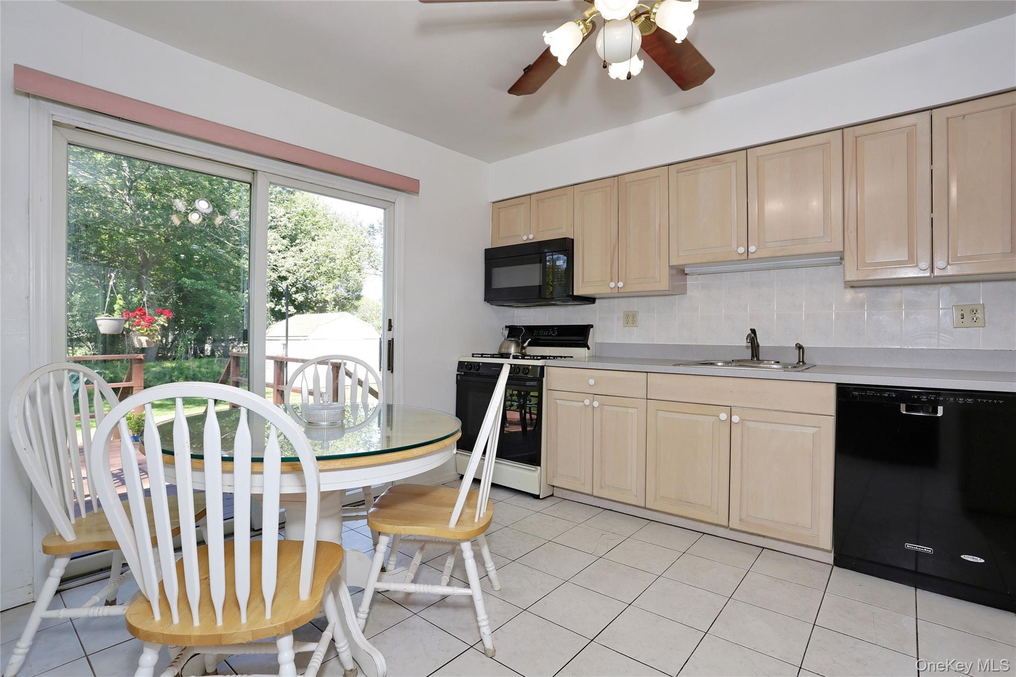 24 Scott Drive Property Photo 9