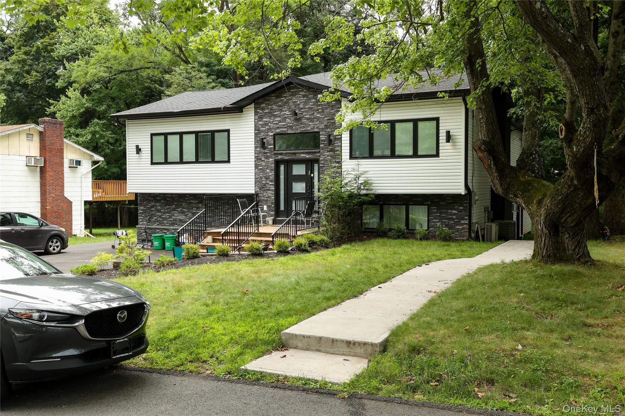 29 Albert Drive Property Photo 1