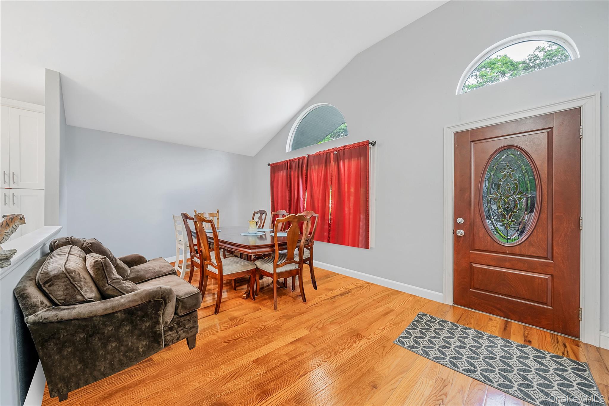 413 Glen Drive Property Photo 4