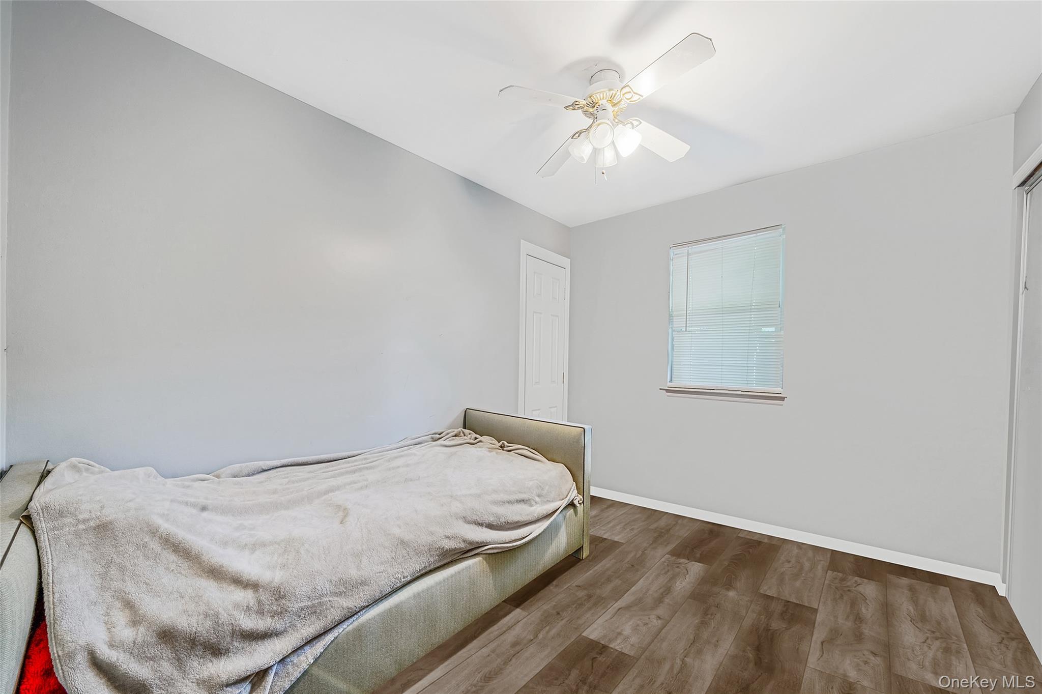 413 Glen Drive Property Photo 11