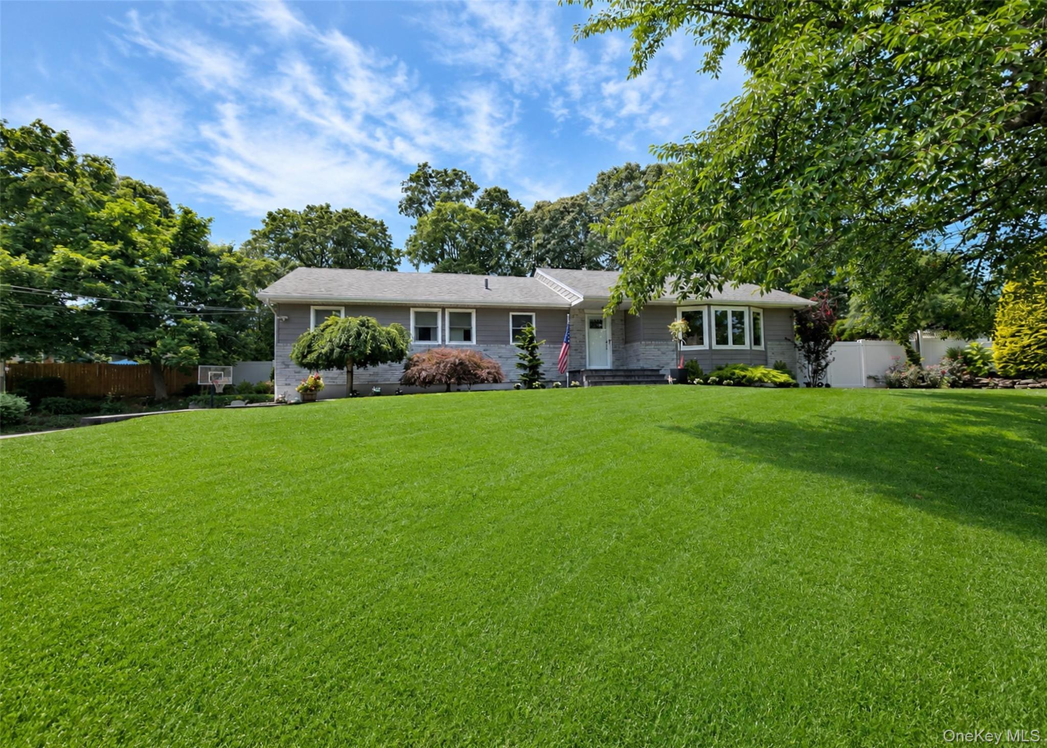108 Walnut Street Property Photo 1