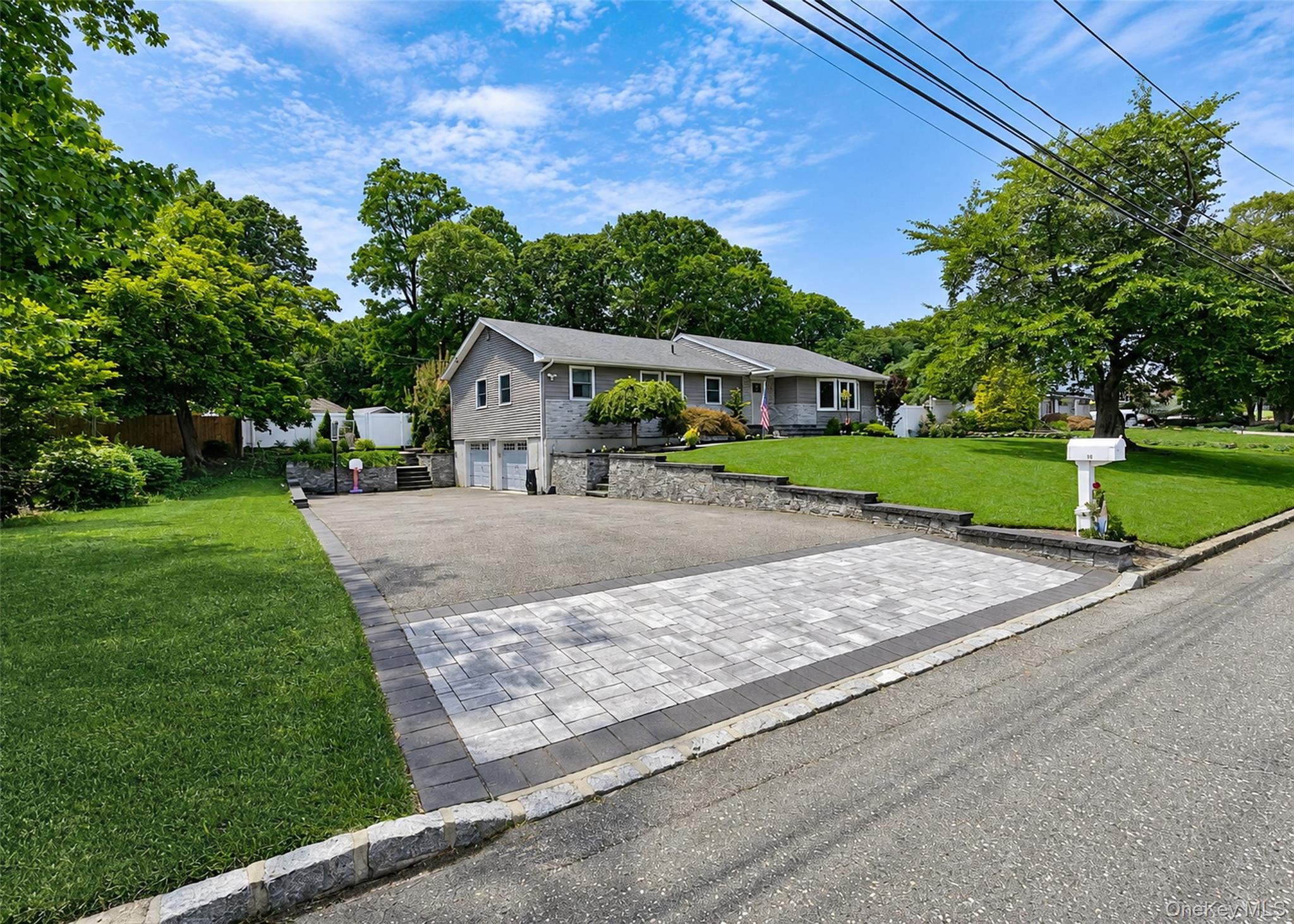 108 Walnut Street Property Photo 2