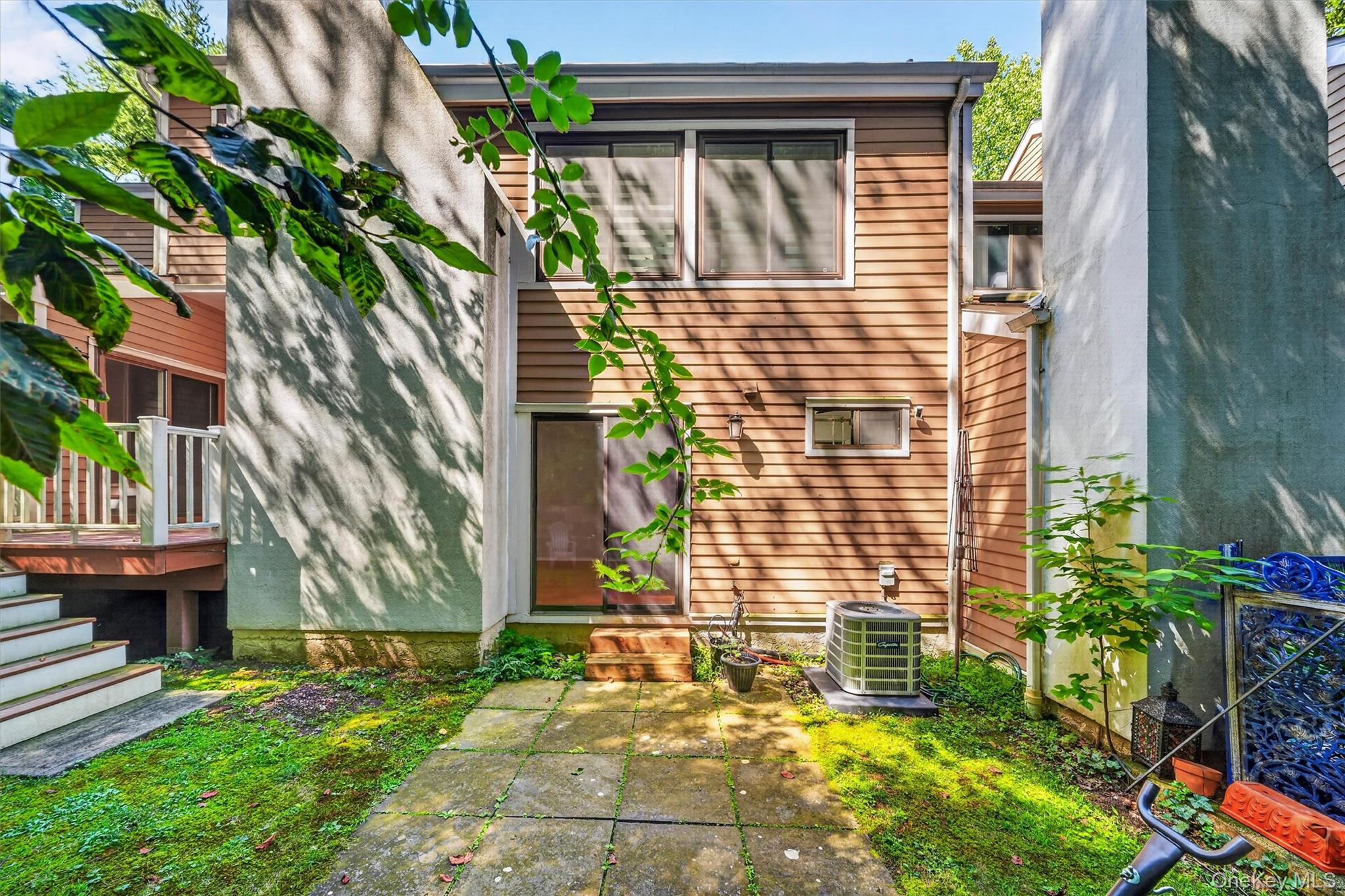 109 Woods End Road Property Photo 33