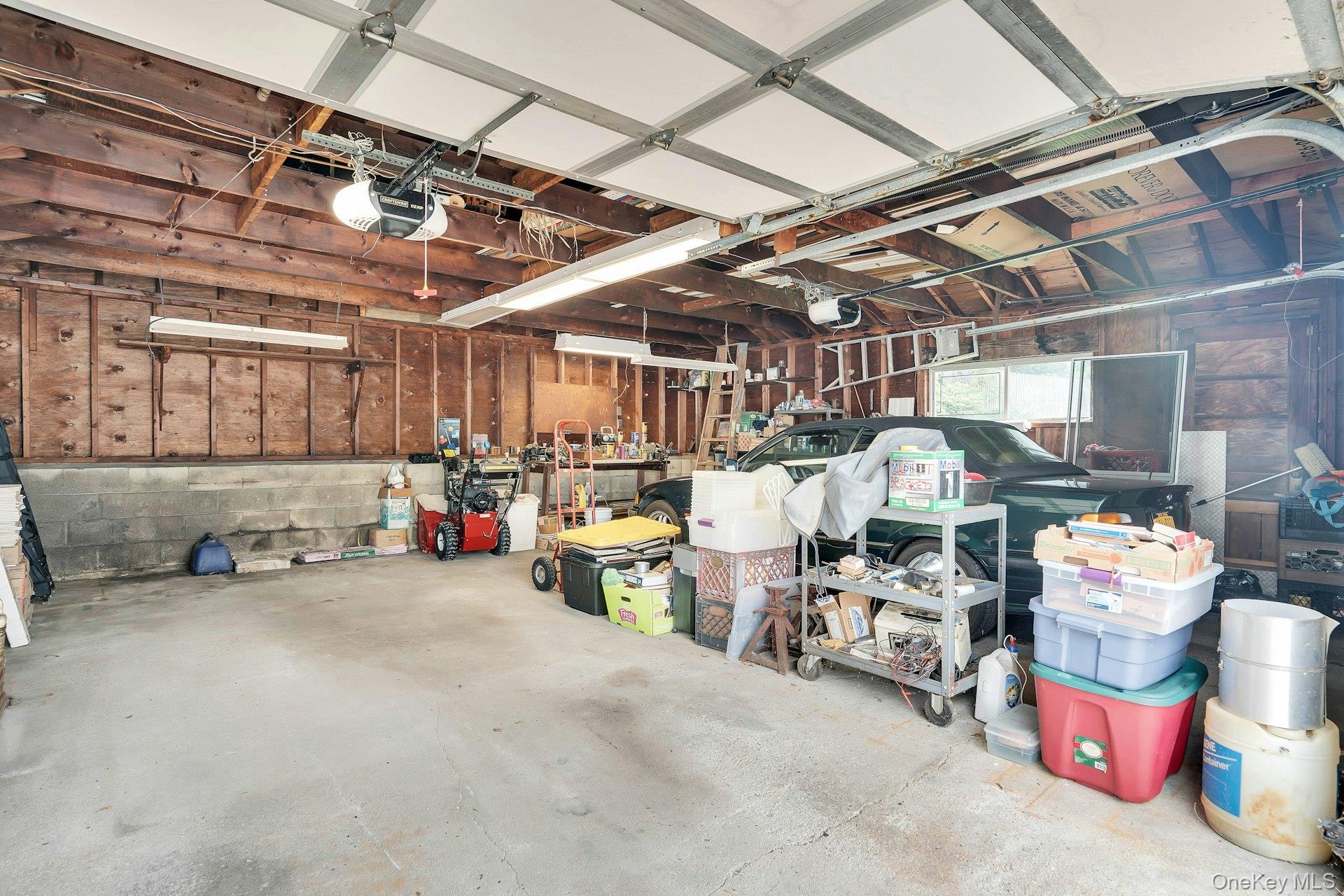 7 Tomkins Court Property Photo 40