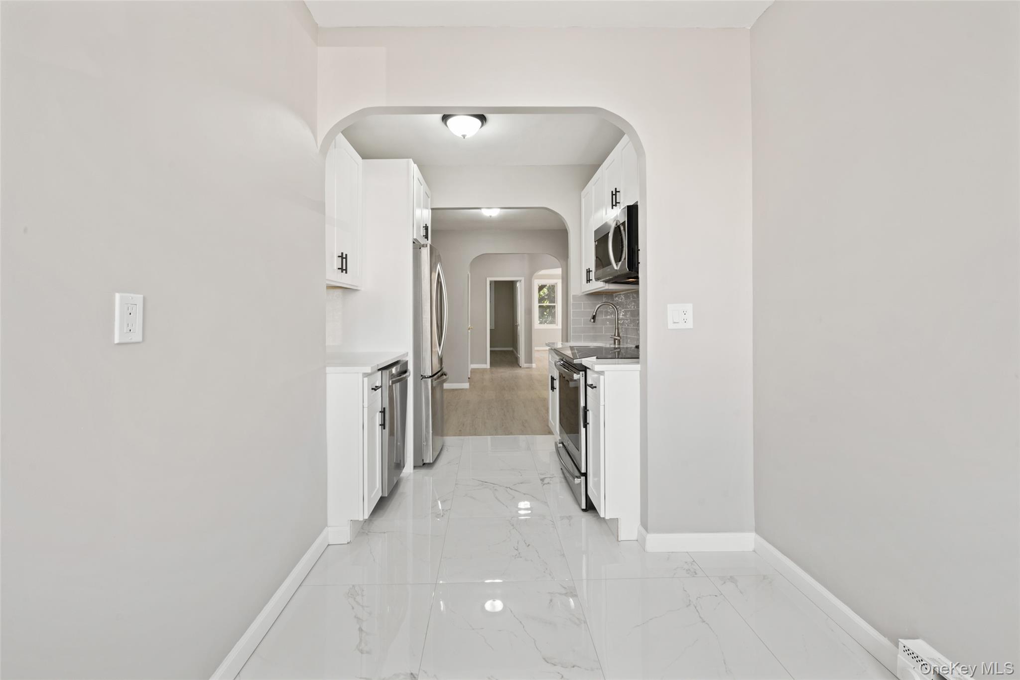 3946 Amundson Avenue Property Photo 7