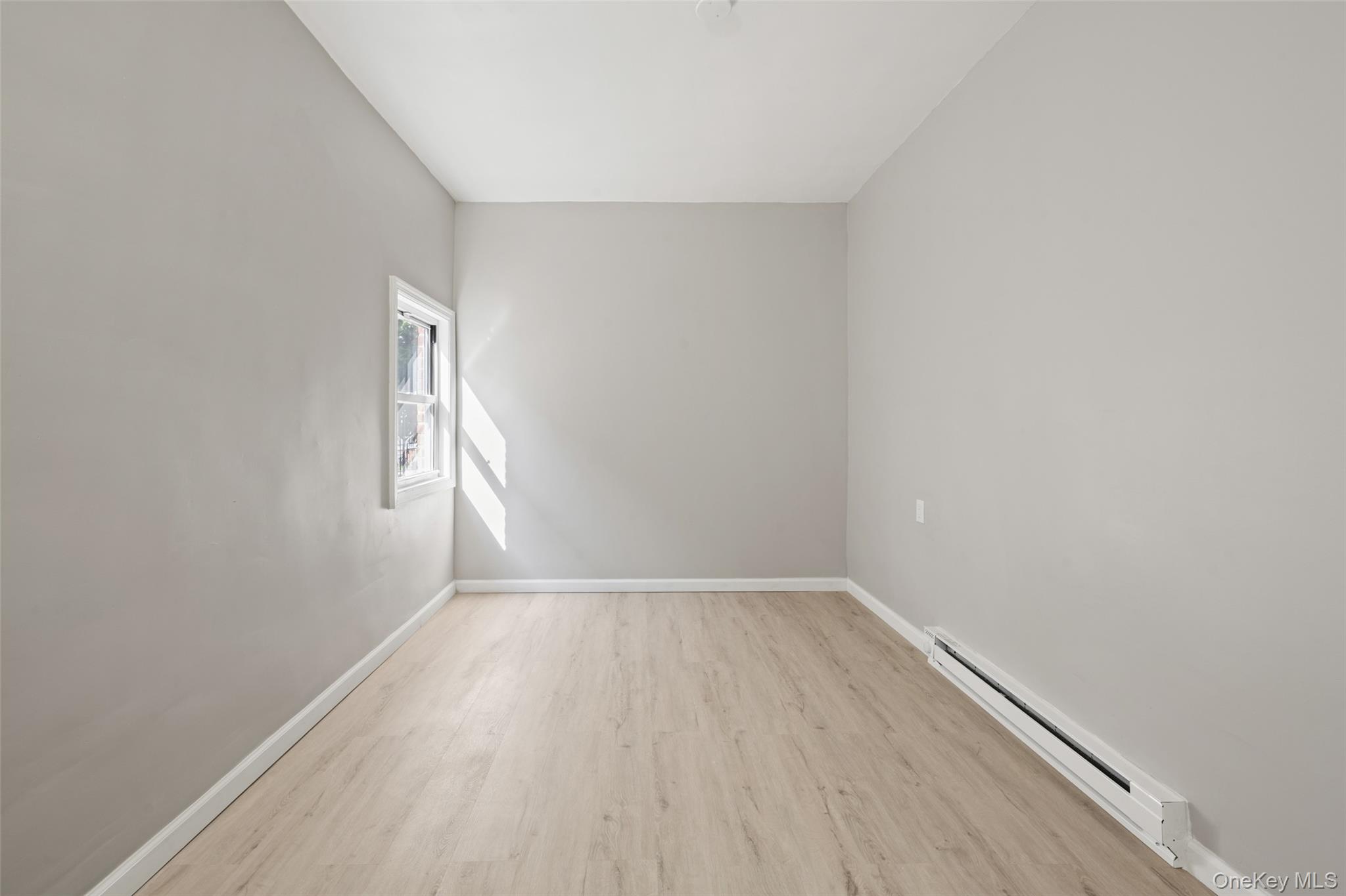 3946 Amundson Avenue Property Photo 10