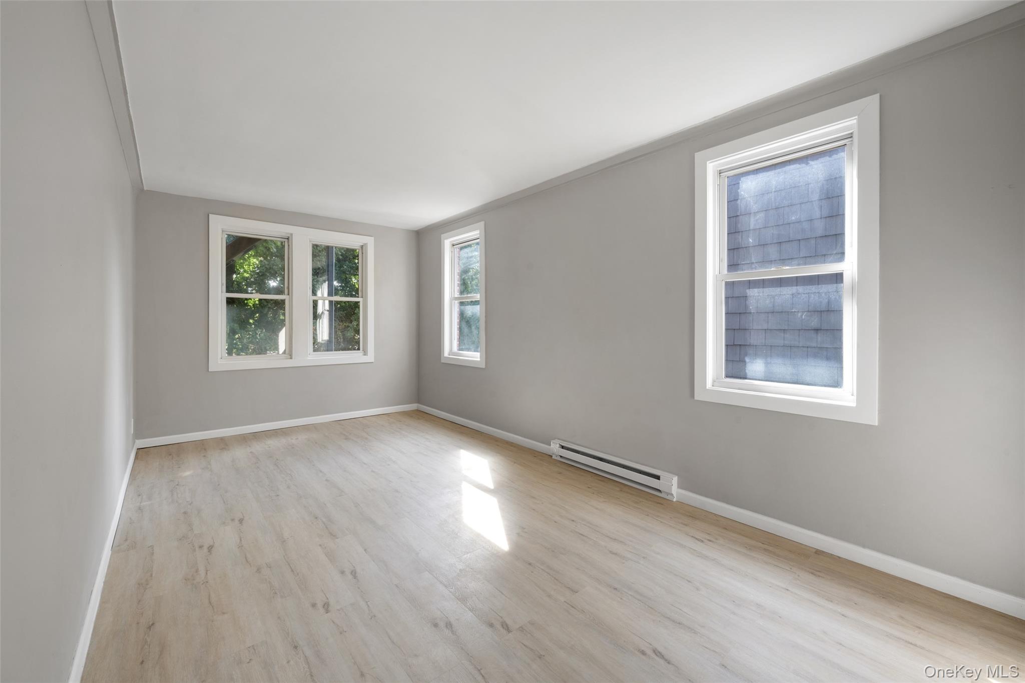 3946 Amundson Avenue Property Photo 14