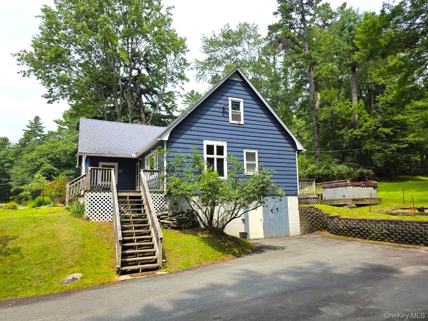 220 Mail Road Property Photo 4