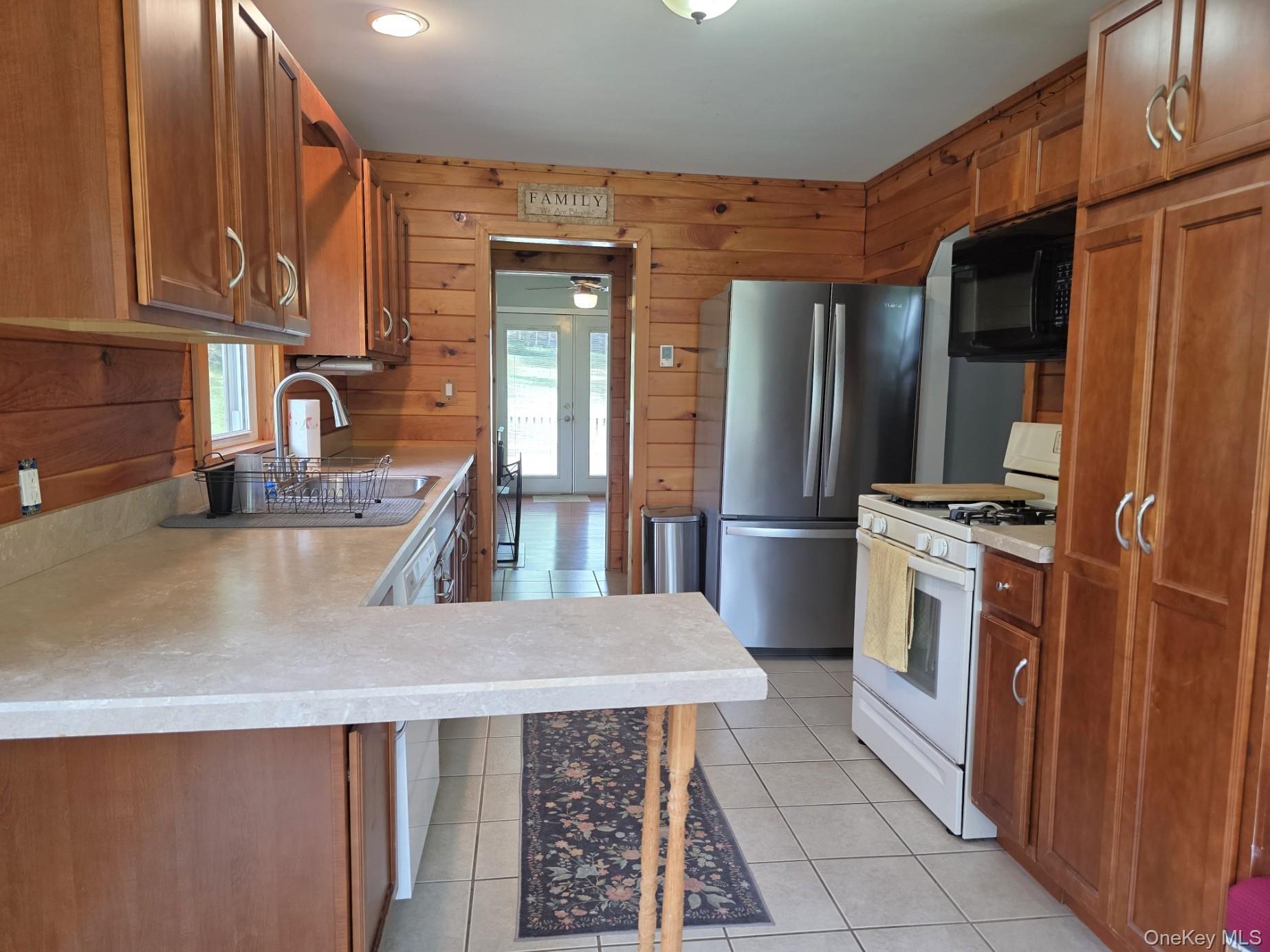 220 Mail Road Property Photo 11