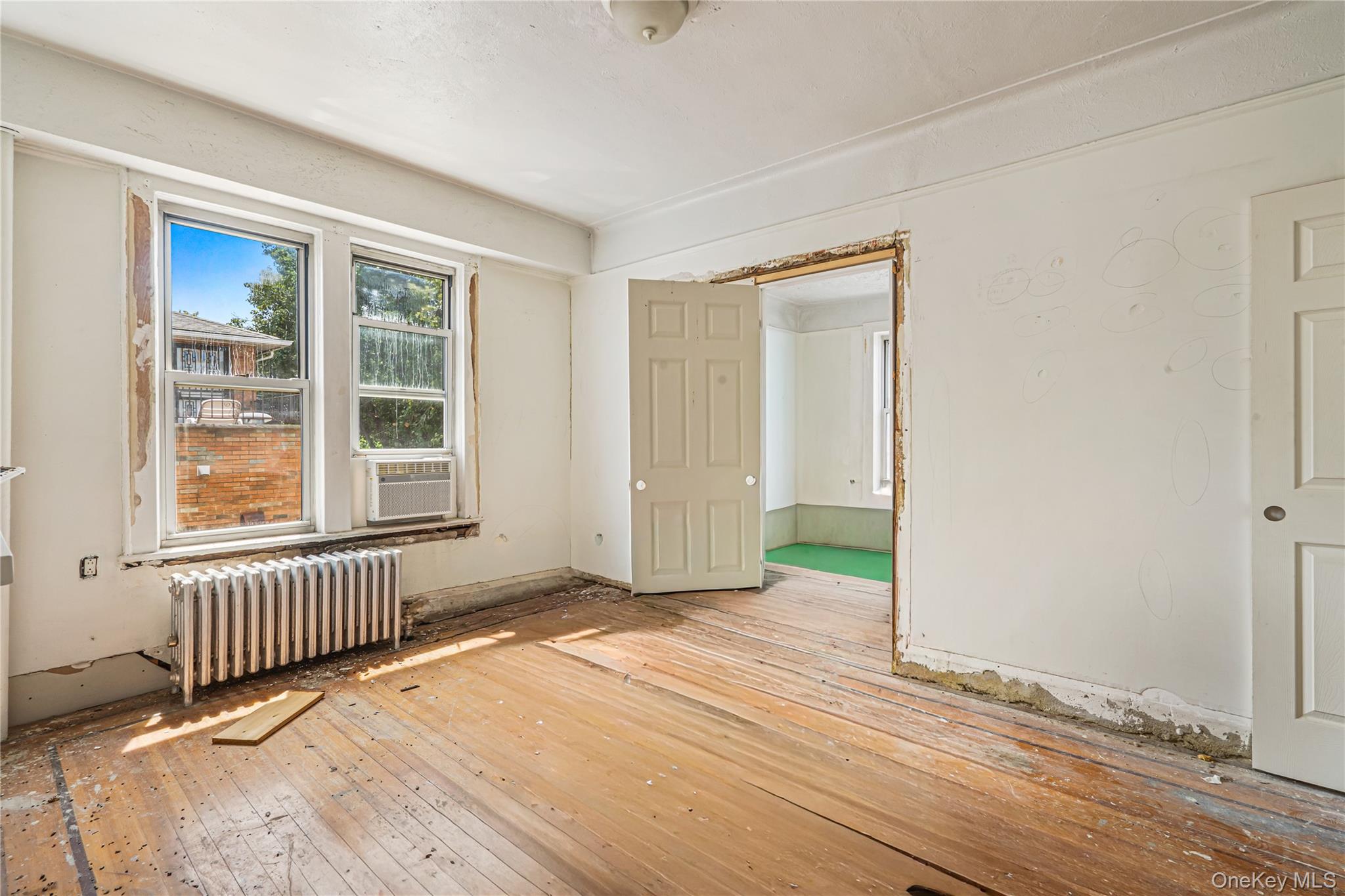 20-25 74th Street Property Photo 19
