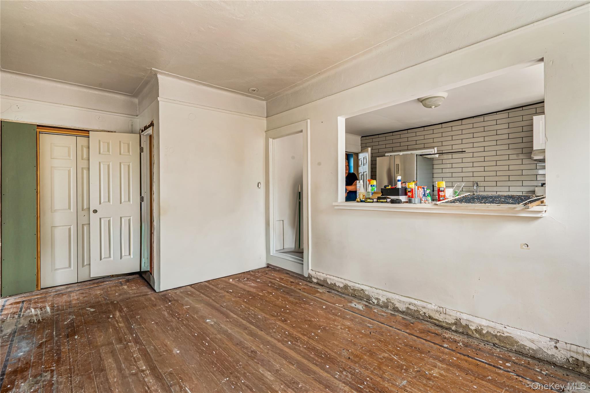 20-25 74th Street Property Photo 20