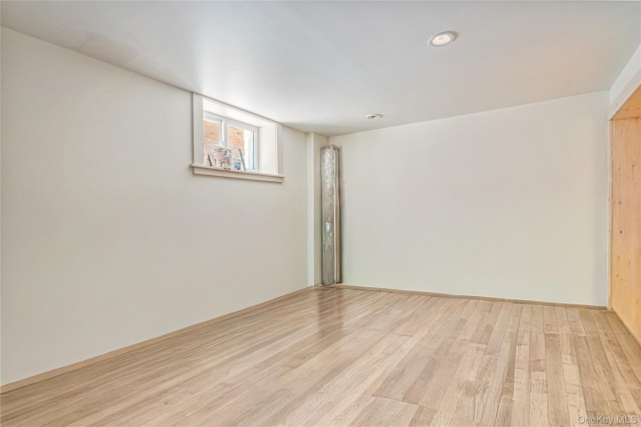 20-25 74th Street Property Photo 26