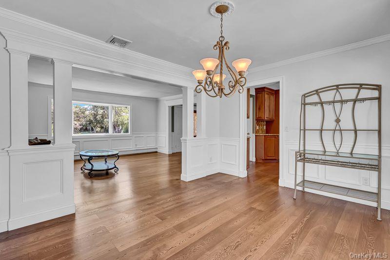 240 Woodhull Avenue Property Photo 11