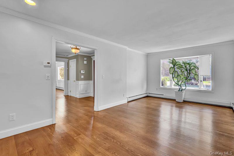 240 Woodhull Avenue Property Photo 12