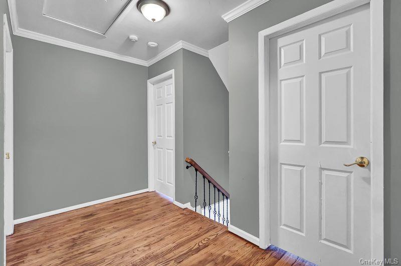 240 Woodhull Avenue Property Photo 20