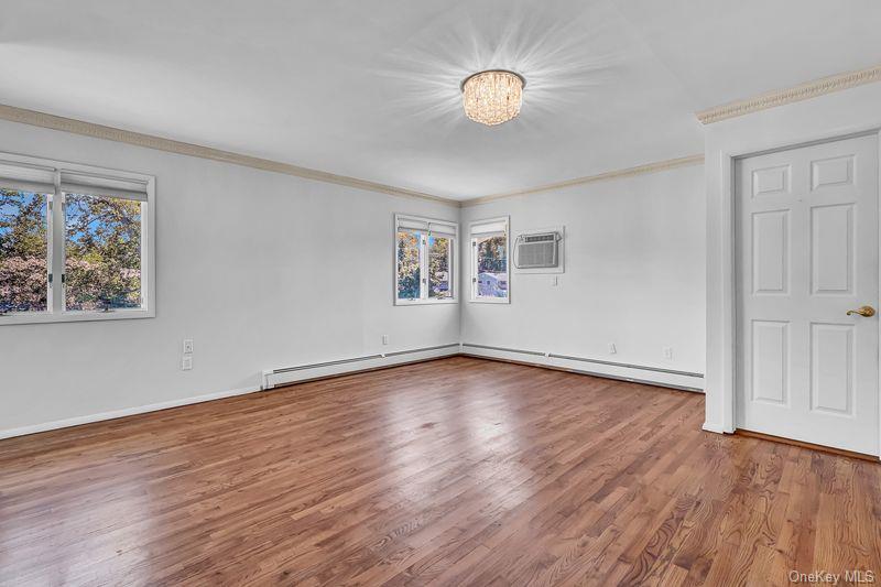240 Woodhull Avenue Property Photo 21