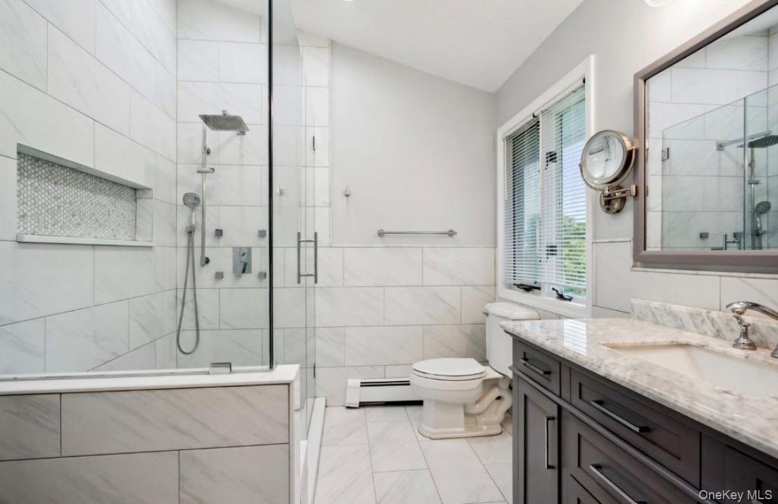 240 Woodhull Avenue Property Photo 22