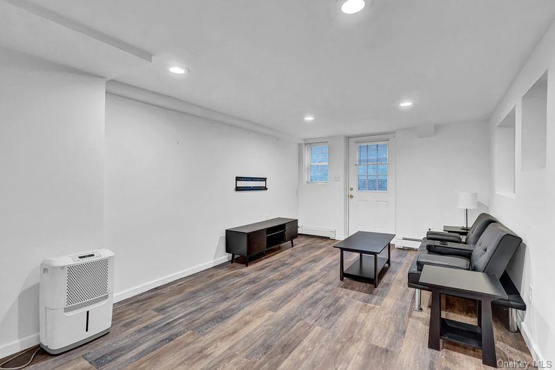 240 Woodhull Avenue Property Photo 35