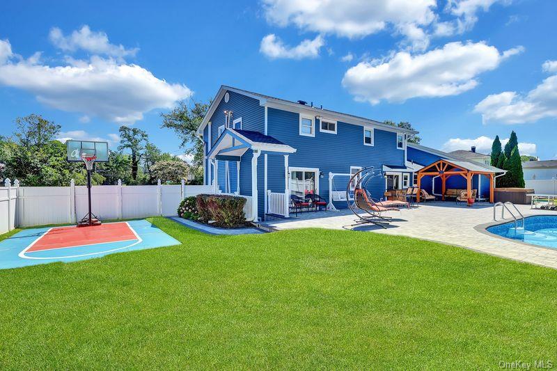 240 Woodhull Avenue Property Photo 40
