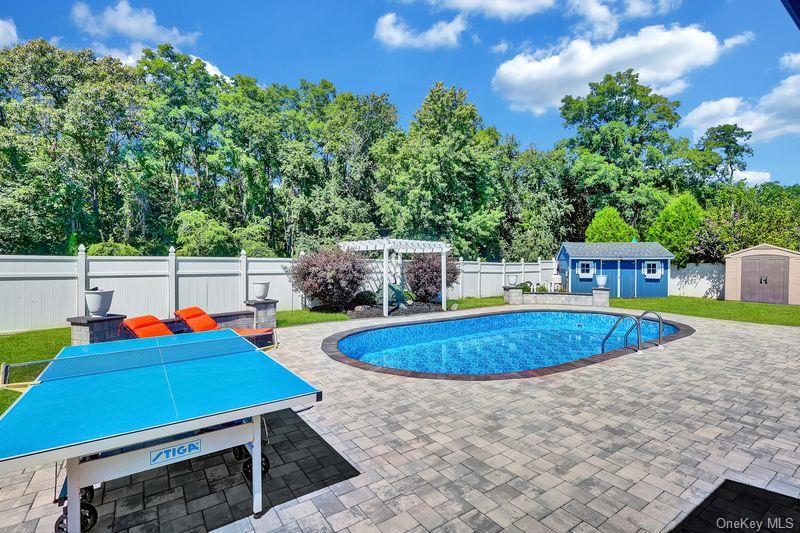 240 Woodhull Avenue Property Photo 41