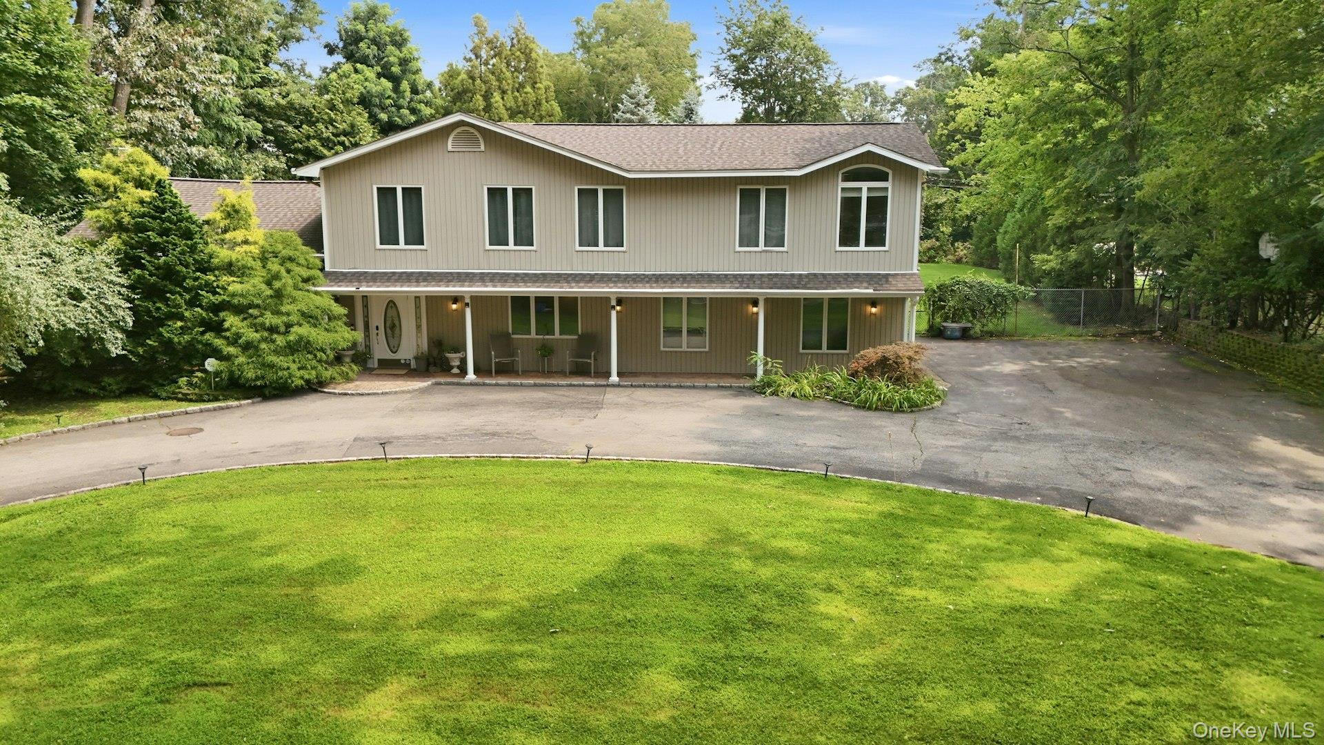 11 Soundview Drive Property Photo 3