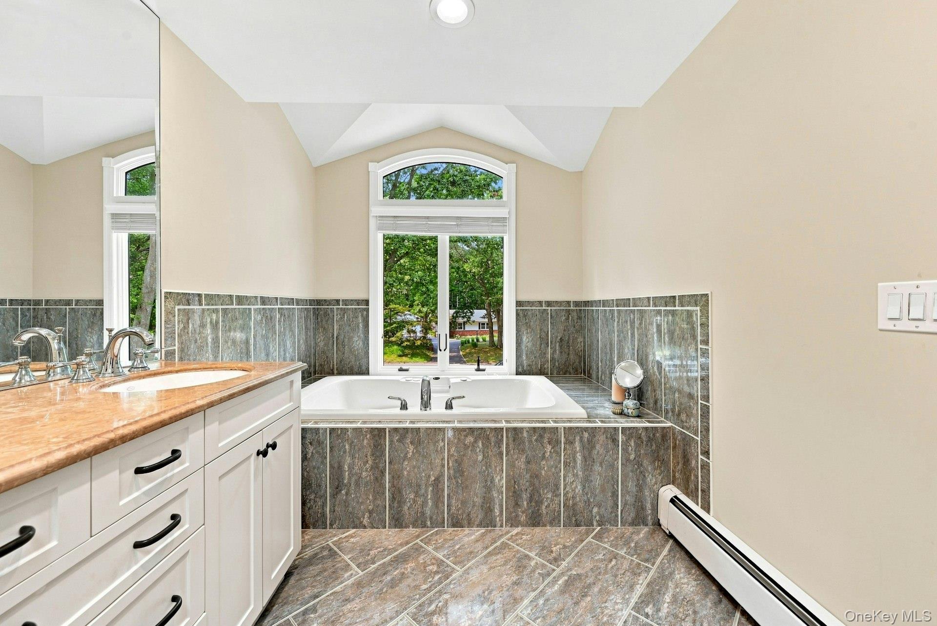 11 Soundview Drive Property Photo 18