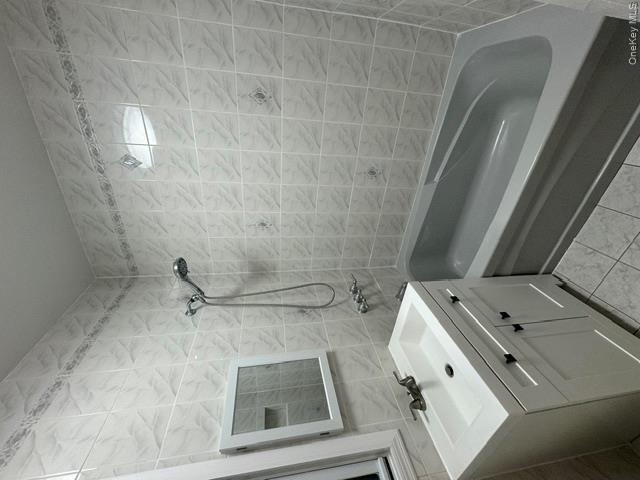 1845 Tomlinson Avenue Property Photo 10