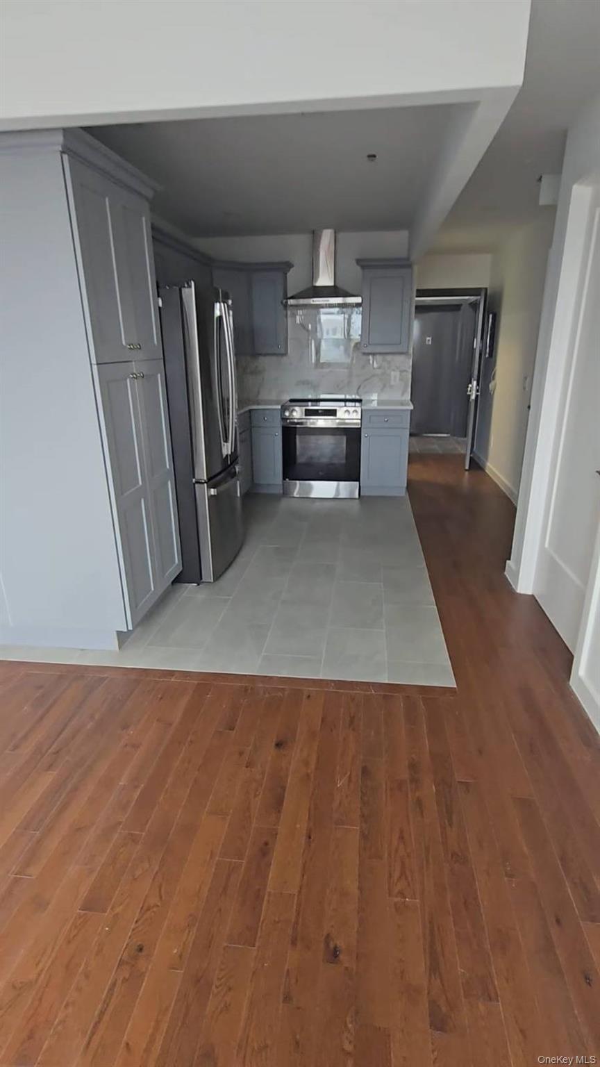 2041 Strauss Street Property Photo 9
