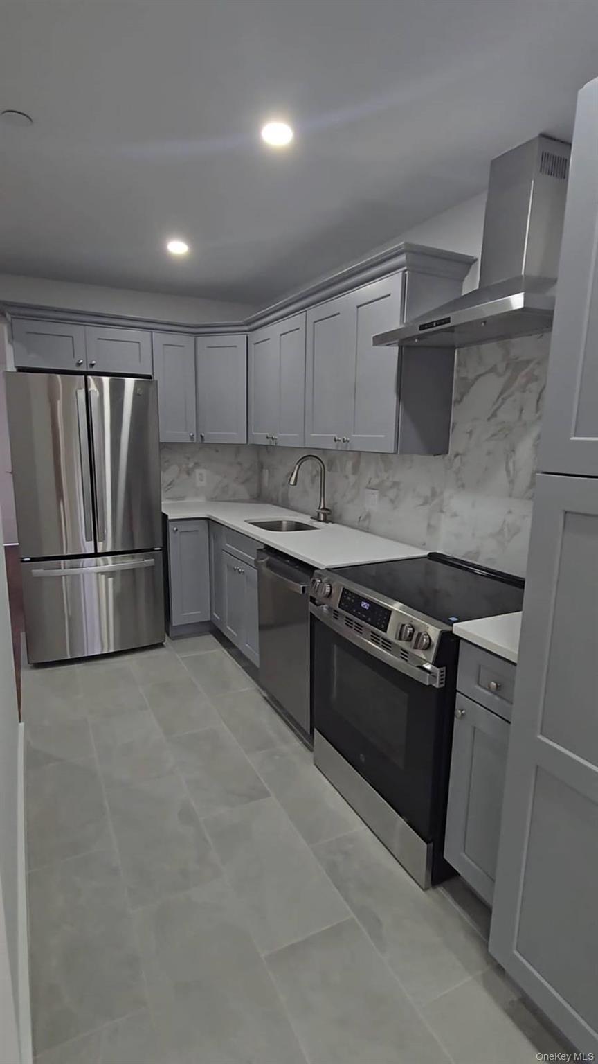 2041 Strauss Street Property Photo 11