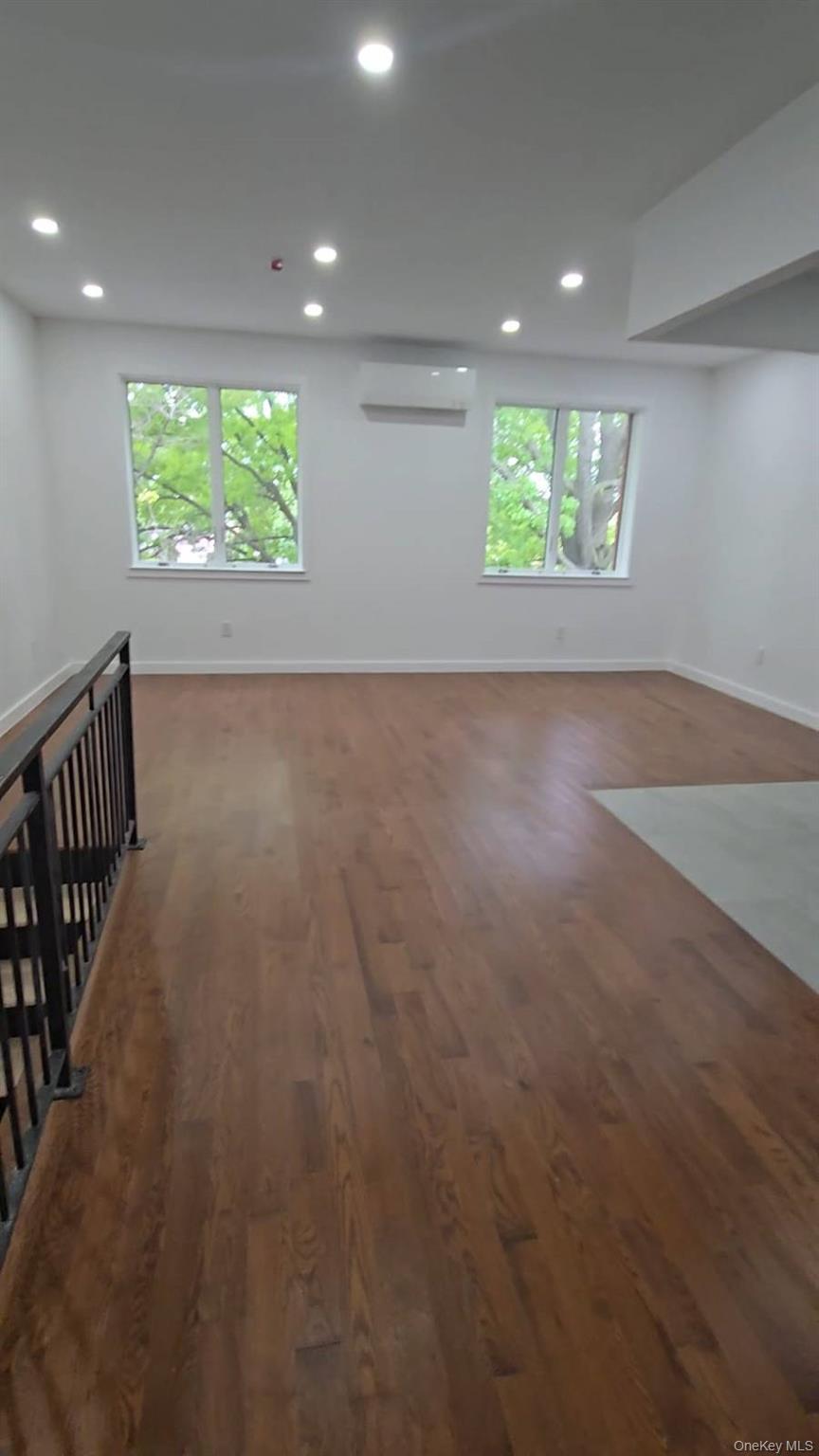 2041 Strauss Street Property Photo 19