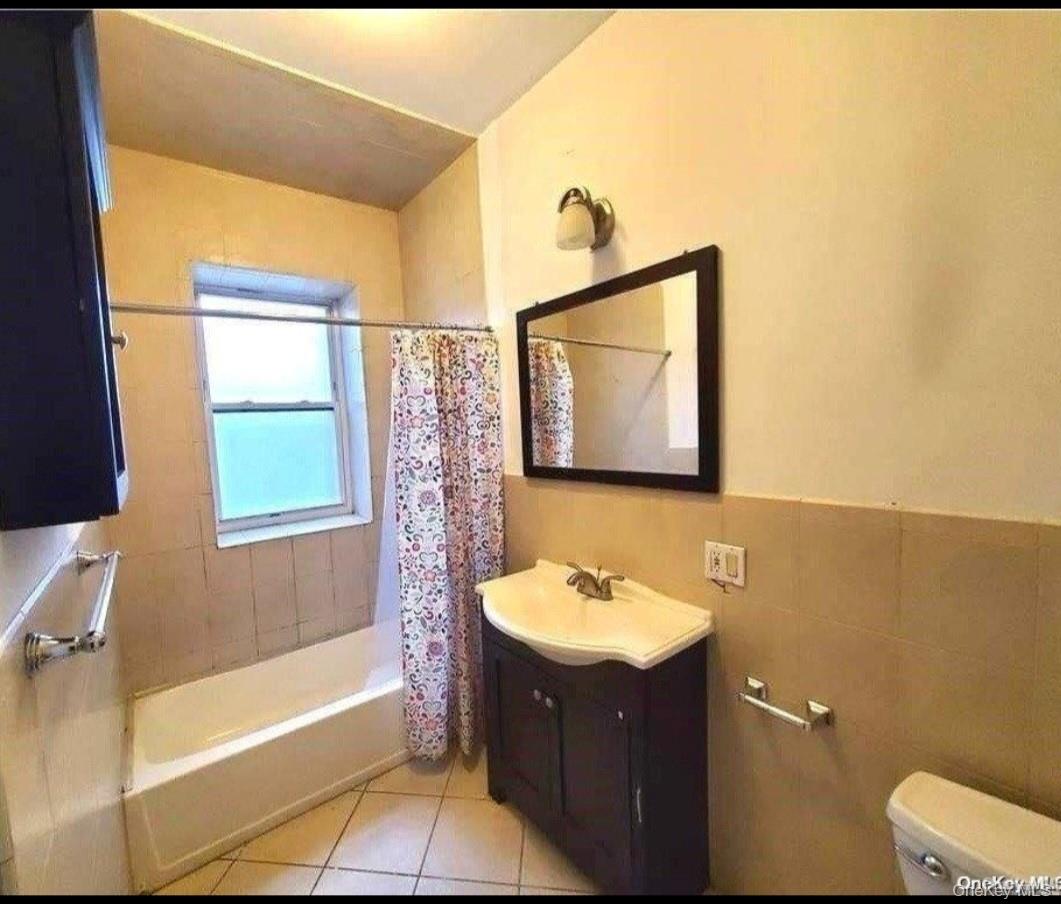 10-41 51st Avenue Property Photo 11