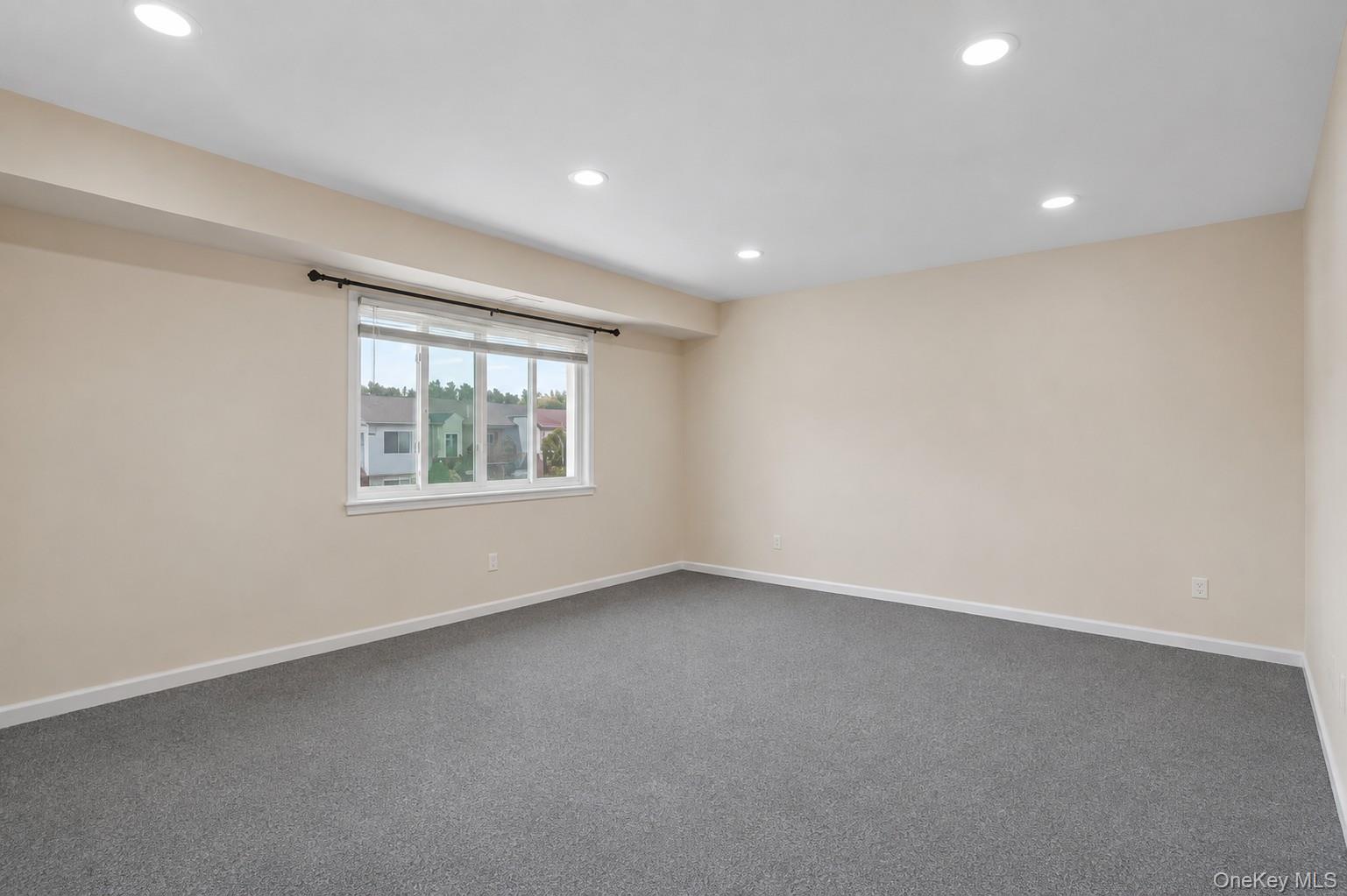 150 Pointe Circle N. 150 Property Photo 12