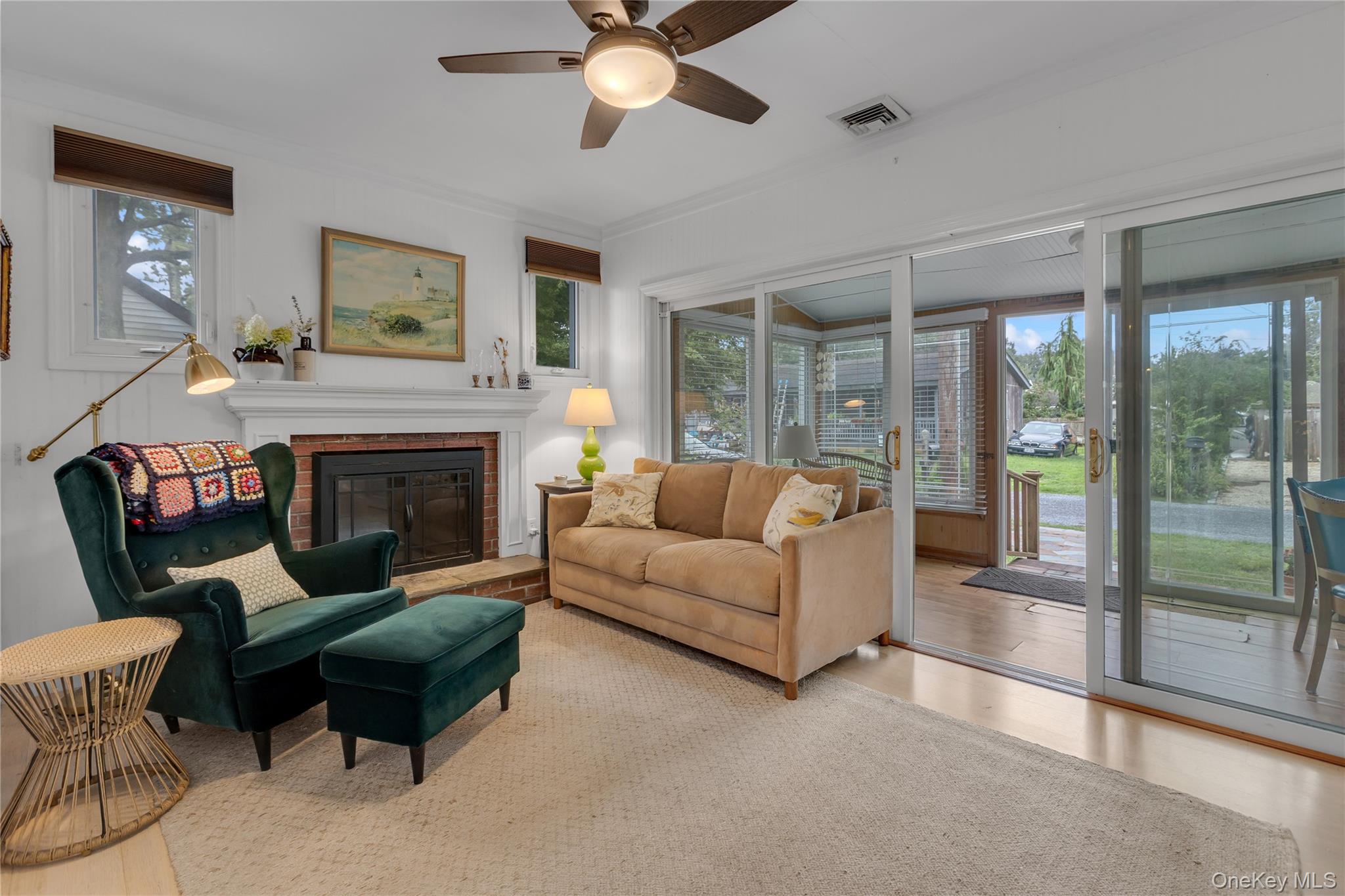 10 Mineola Court Property Photo 3