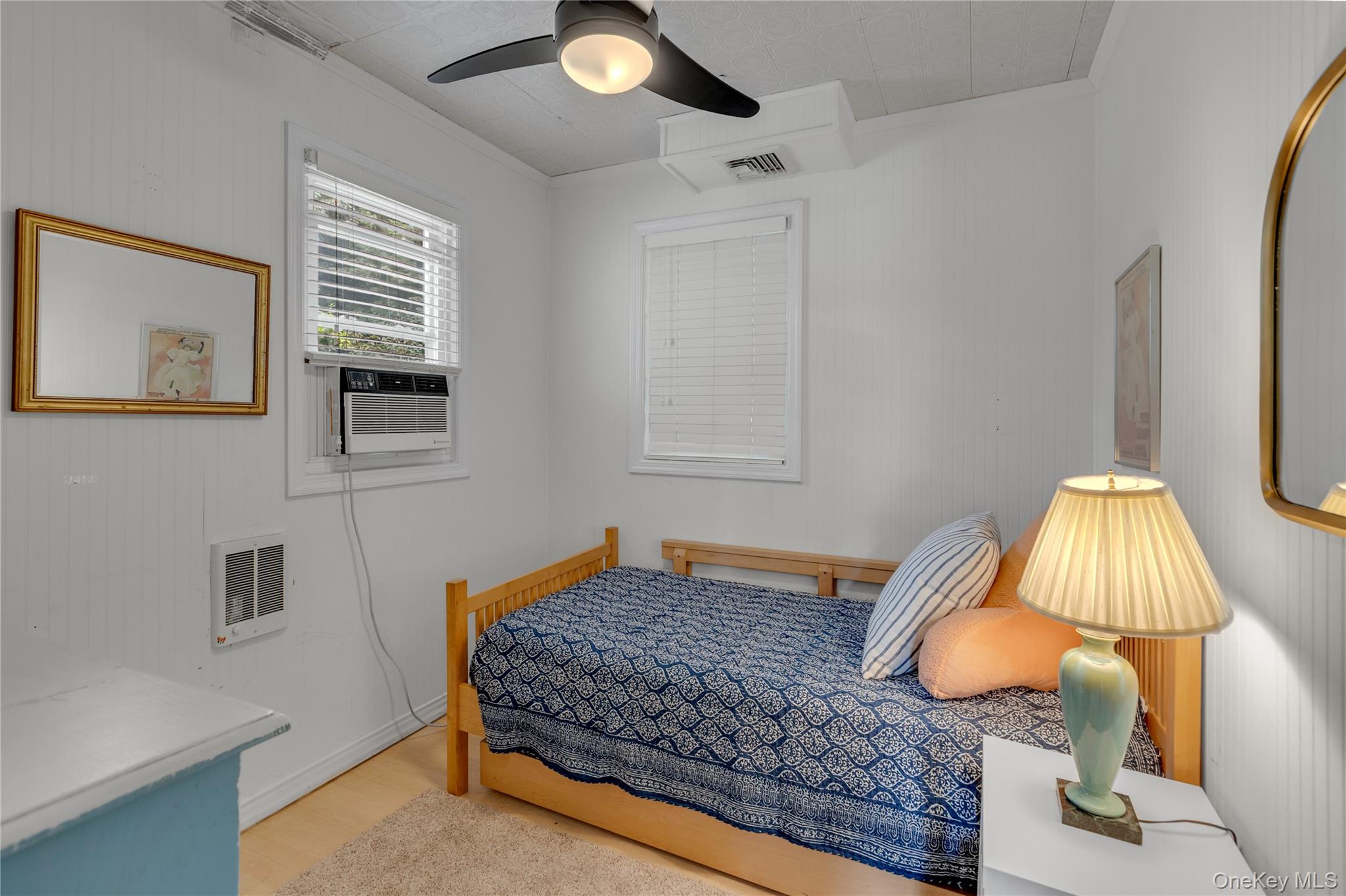 10 Mineola Court Property Photo 8