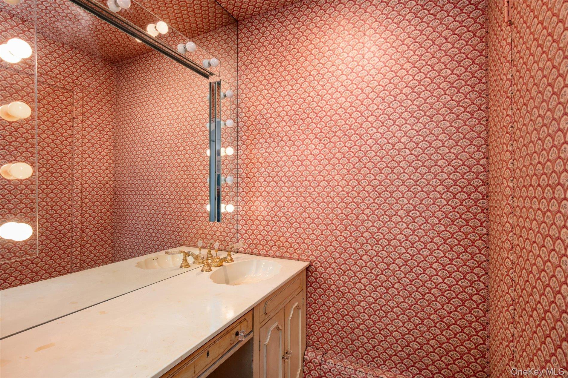 131 Stratford Property Photo 12