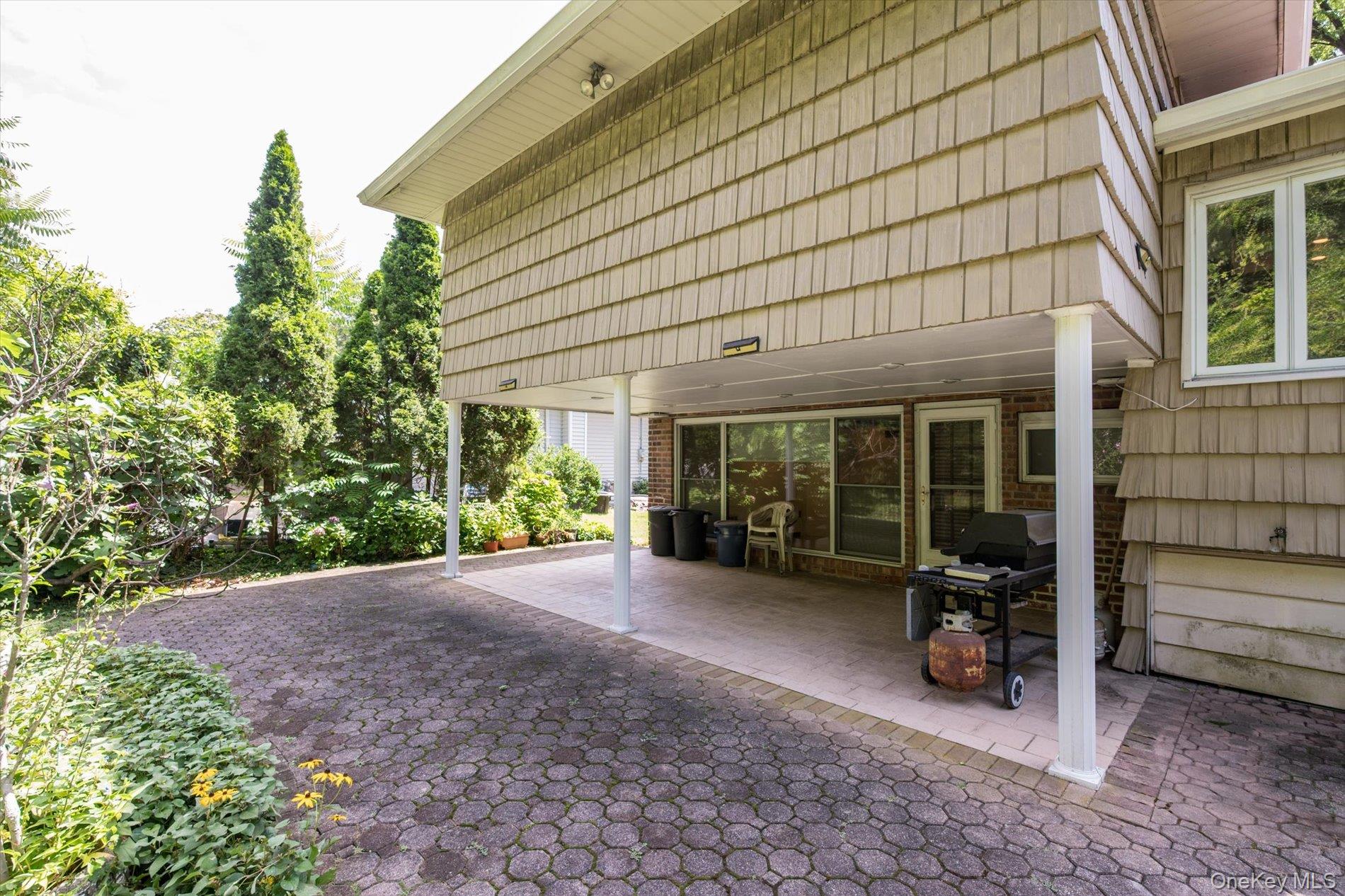 131 Stratford Property Photo 23