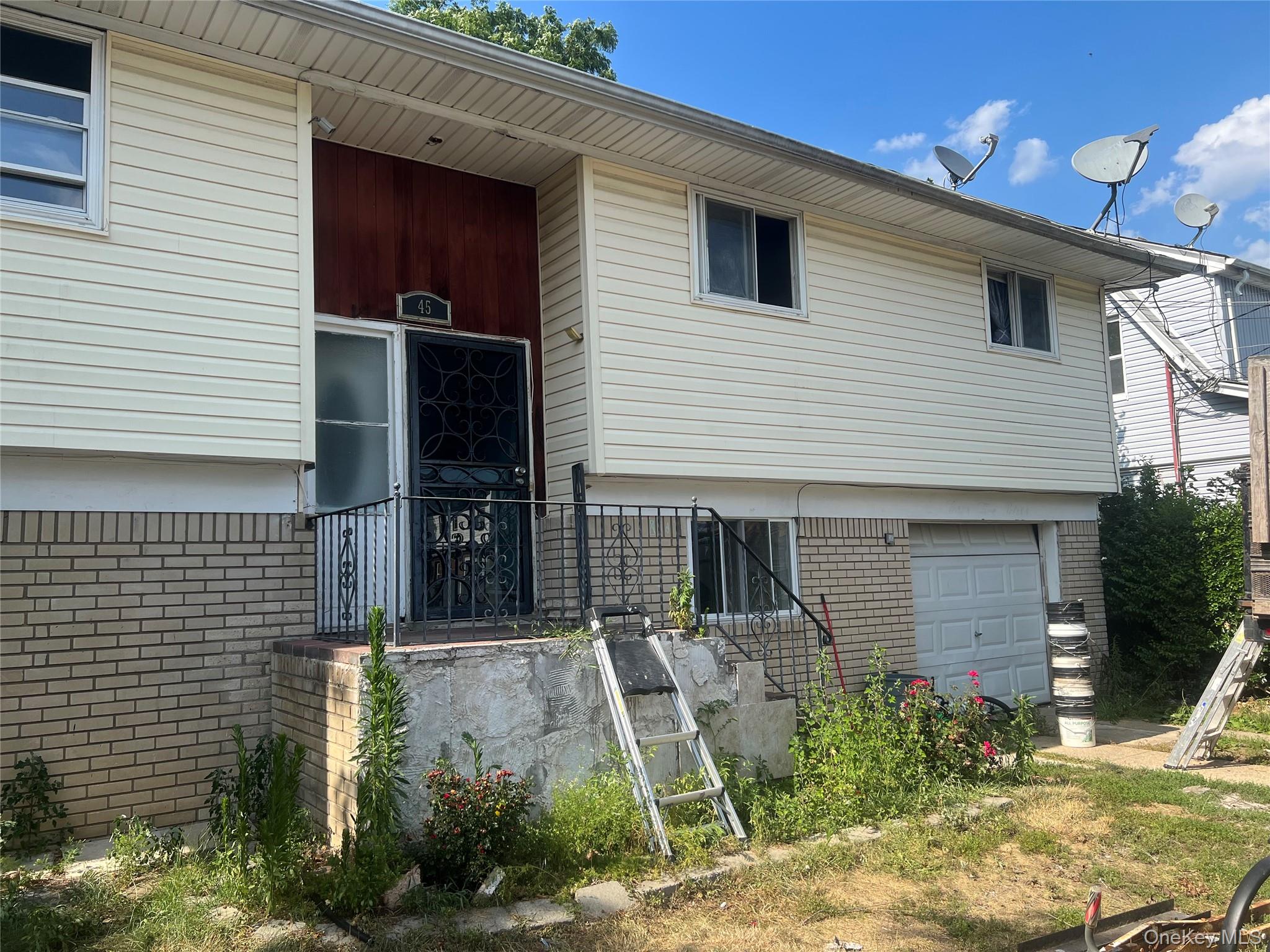 45 Peters Avenue Property Photo 2