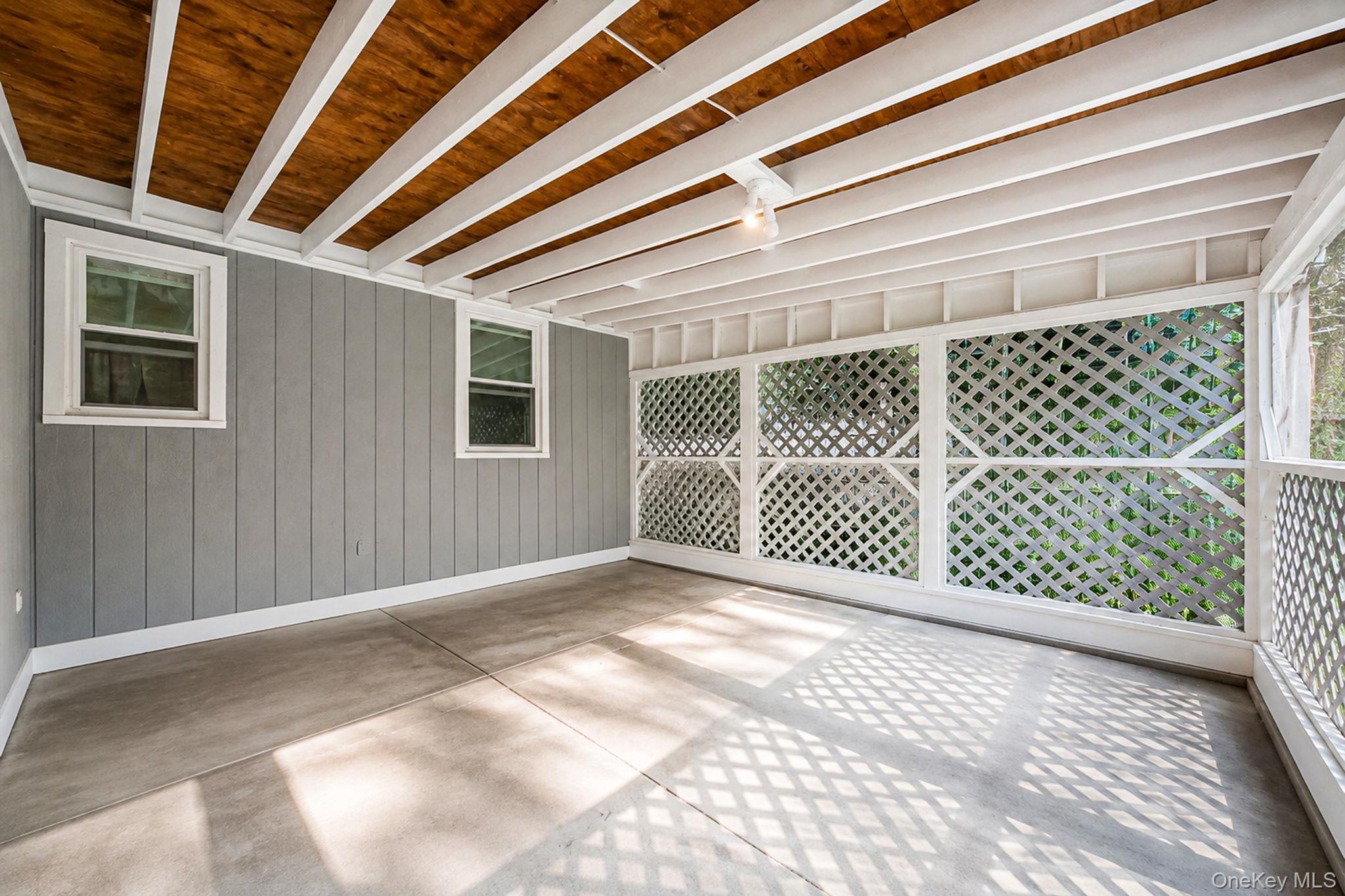 24 Oakcrest Avenue Property Photo 14