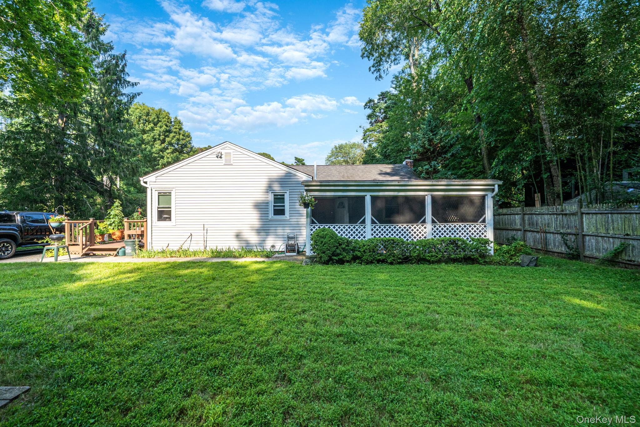 24 Oakcrest Avenue Property Photo 18