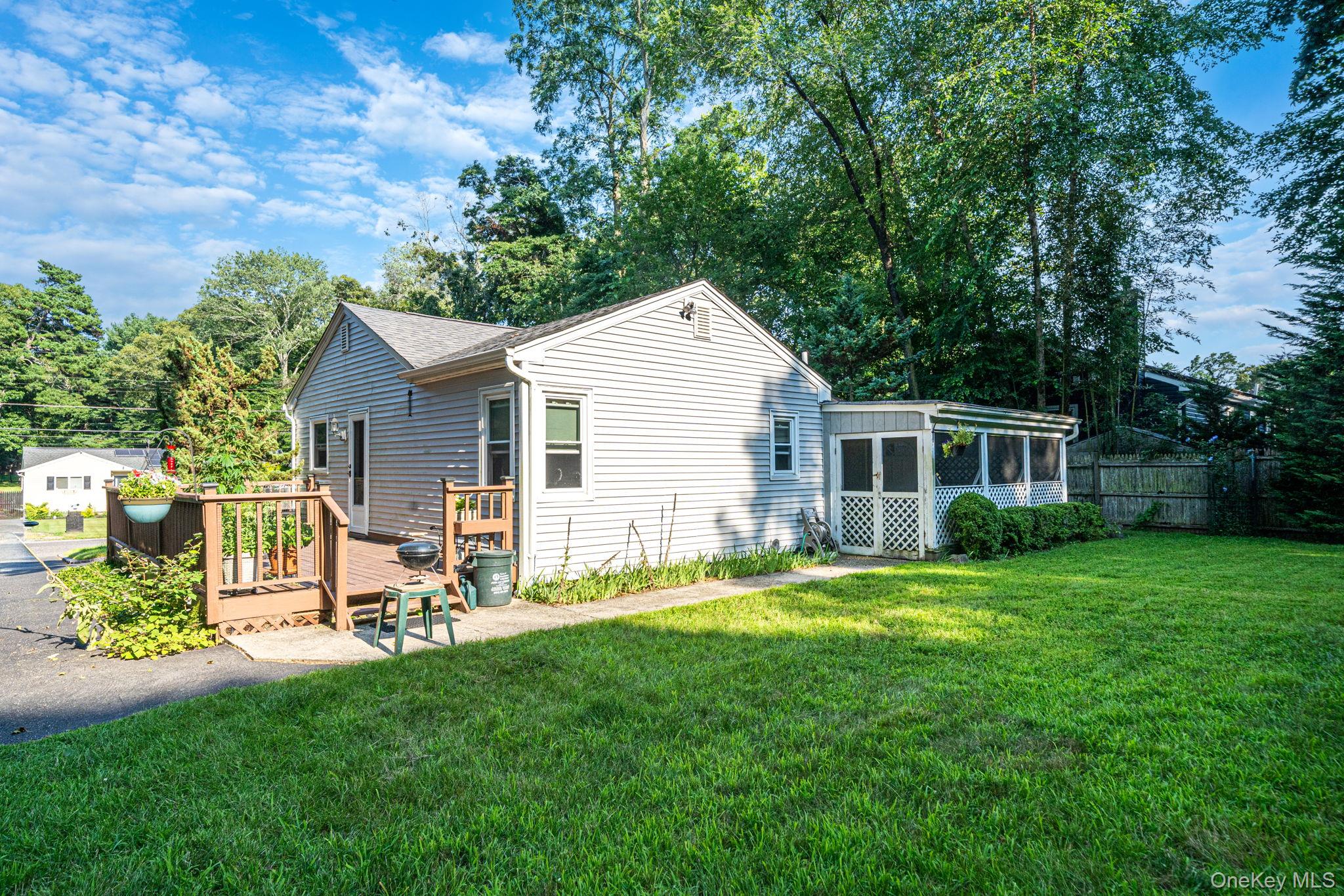 24 Oakcrest Avenue Property Photo 20