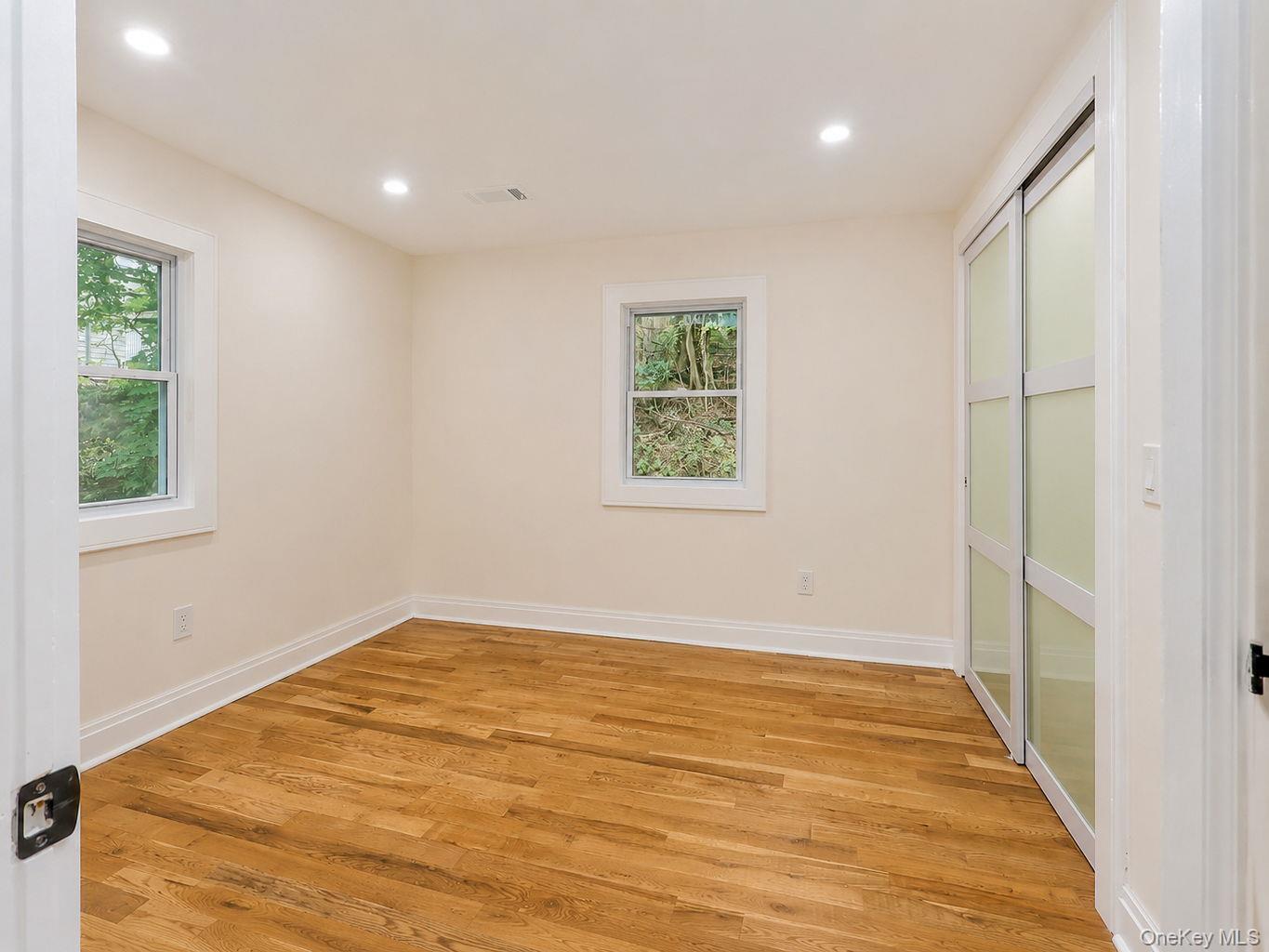 345 Hudson Terrace Property Photo 28