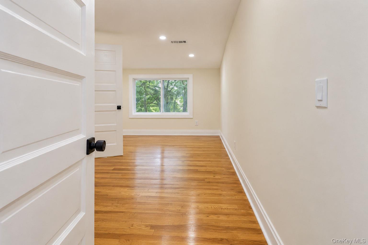 345 Hudson Terrace Property Photo 30