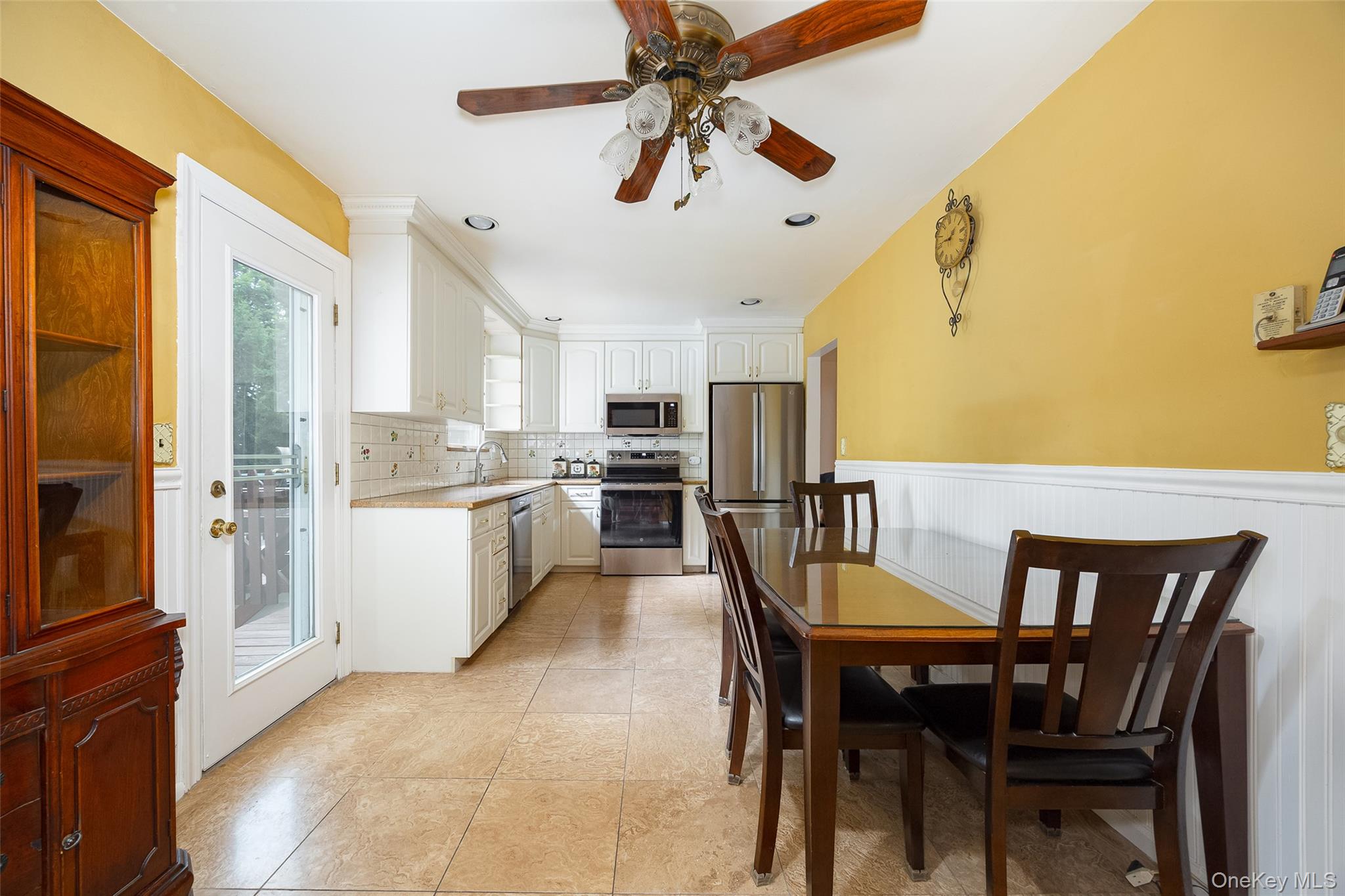 61 Ganung Drive Property Photo 9