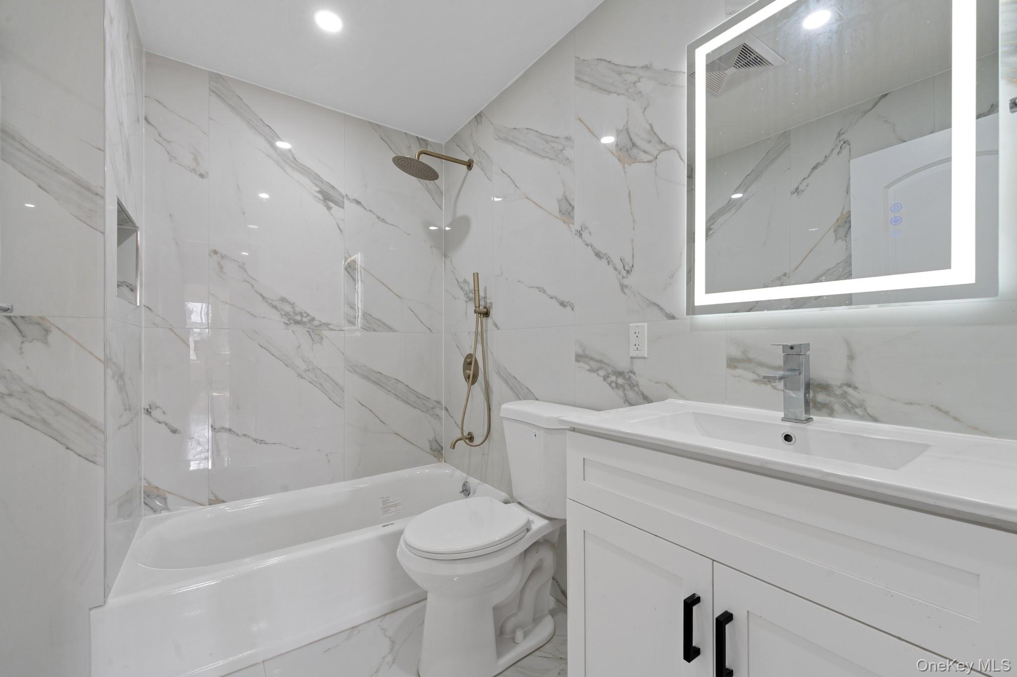 13018 227th Street Property Photo 11