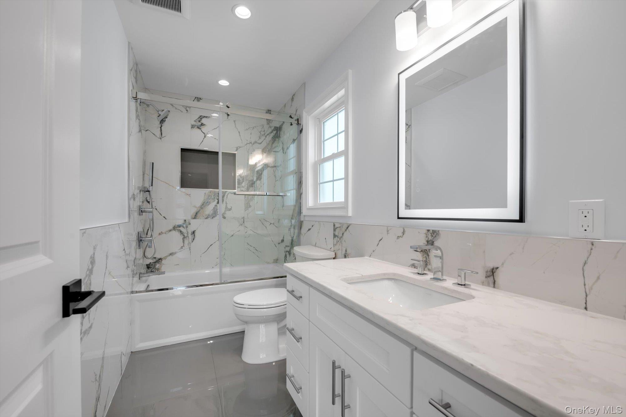 2351 Amherst Street Property Photo 17