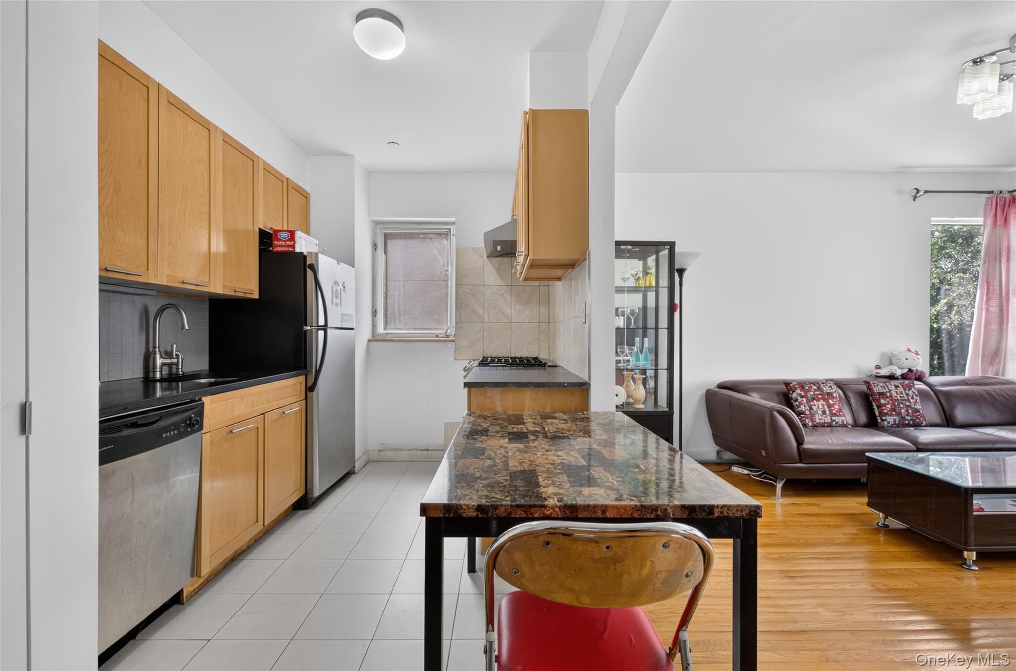 71-28 163rd Street 2a Property Photo 8